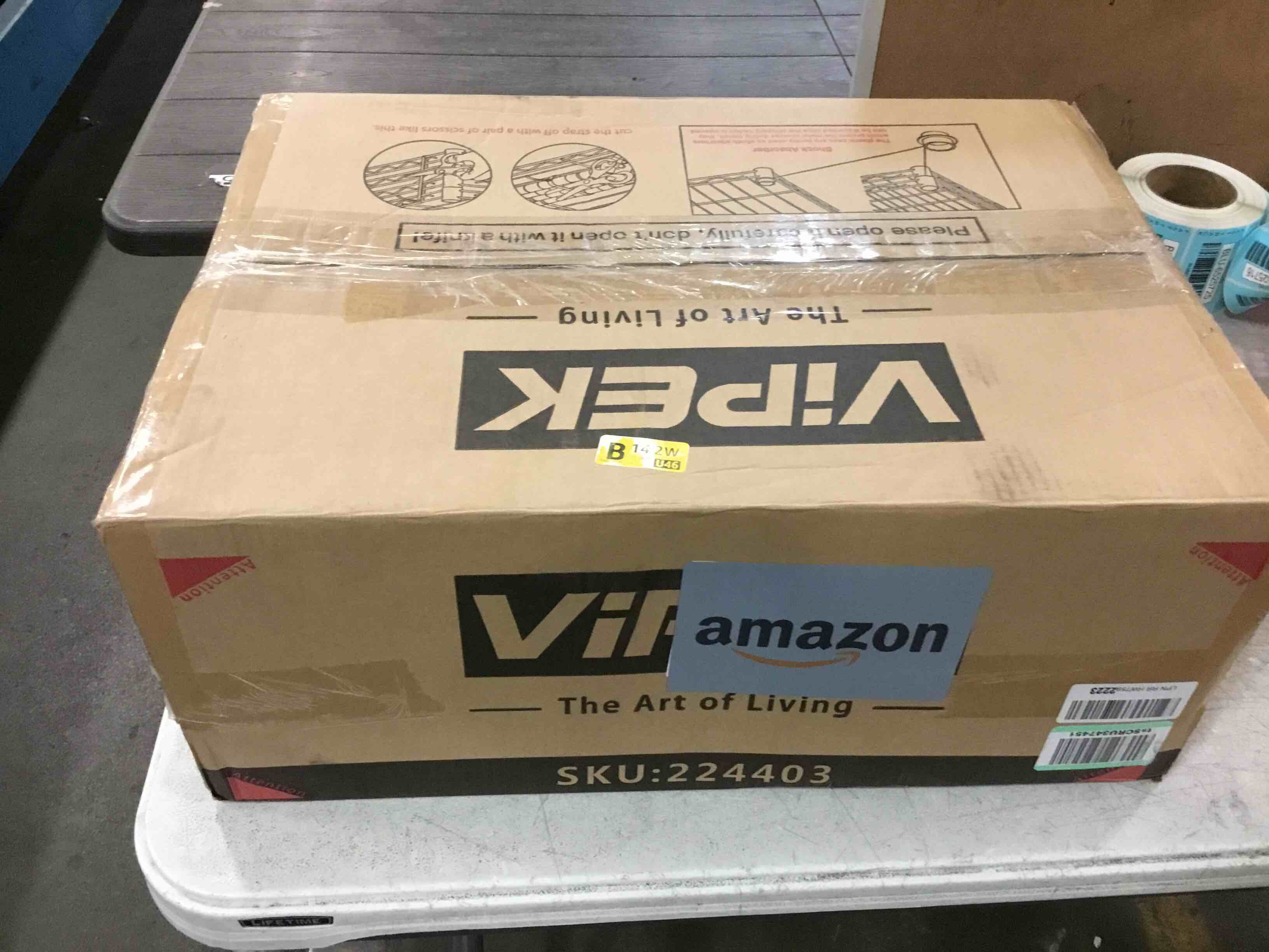 https://s3.amazonaws.com/lotting-images-prod/bidfta/BLU6525707_1720063841516.jpeg