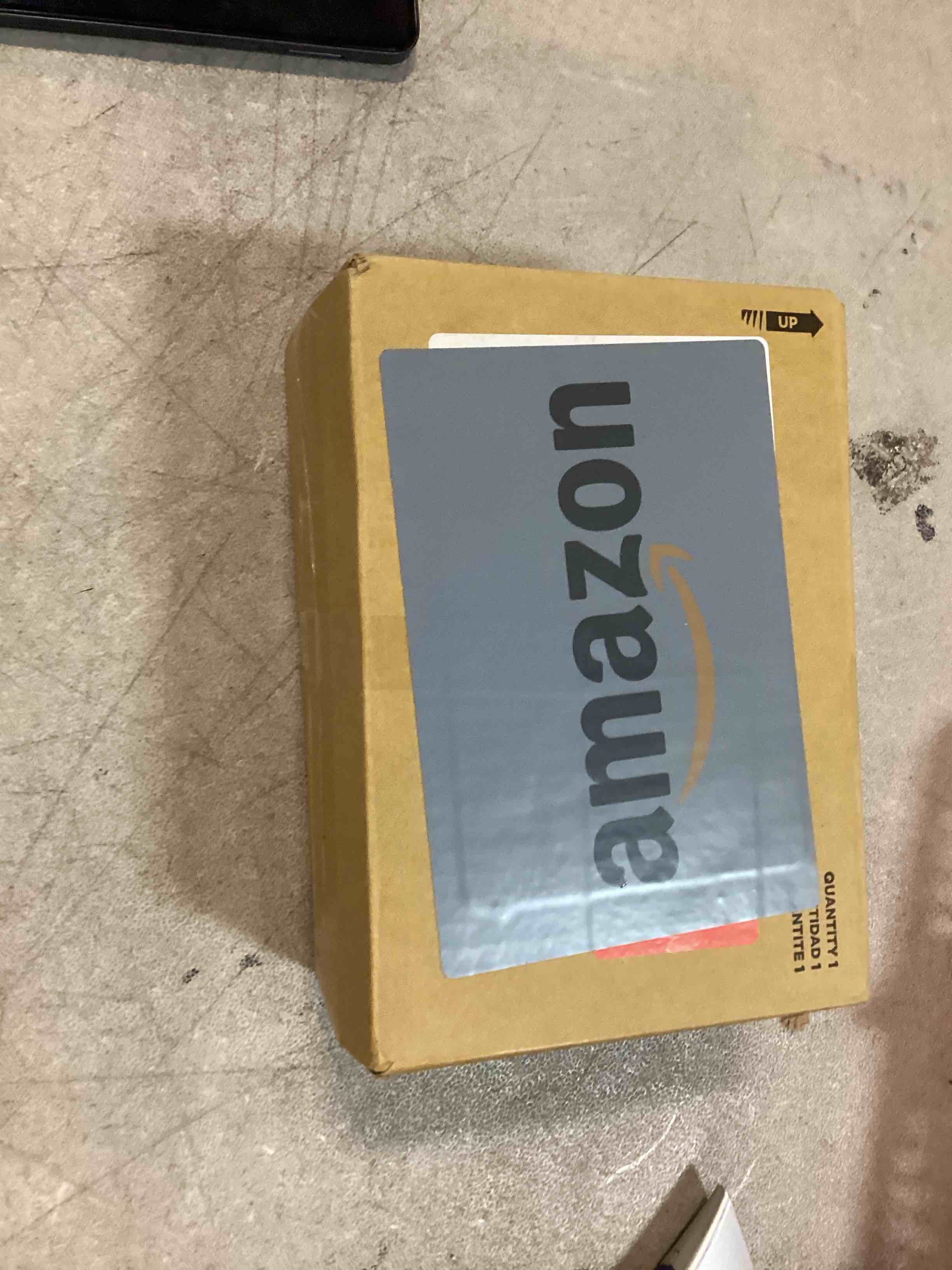 https://s3.amazonaws.com/lotting-images-prod/bidfta/BLU6525907_1720485369958.jpeg