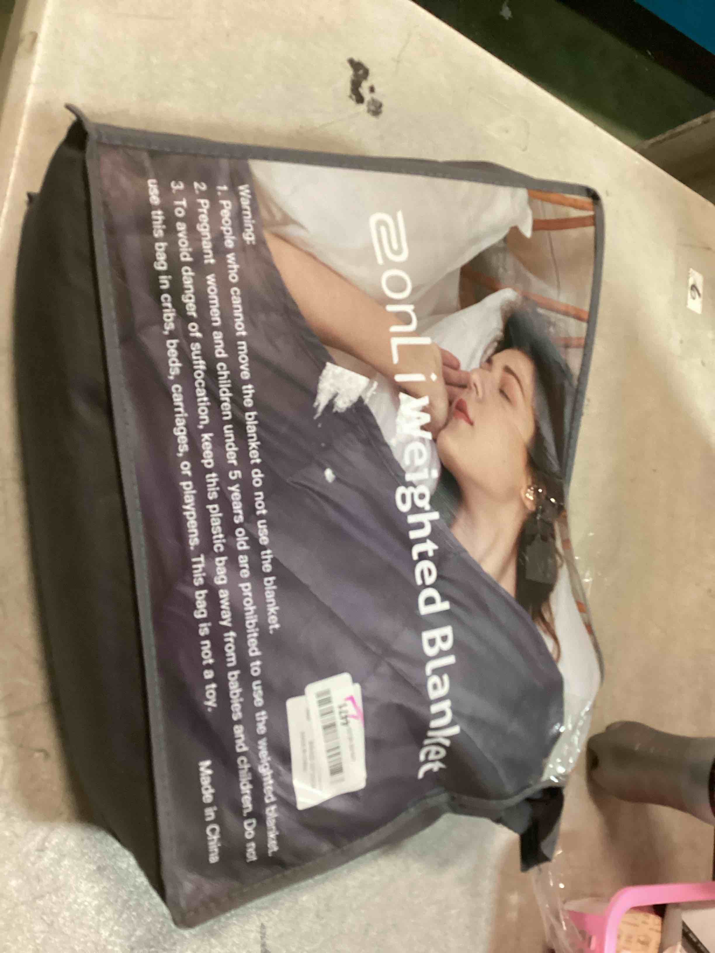 https://s3.amazonaws.com/lotting-images-prod/bidfta/BLU6525950_1720492761335.jpeg