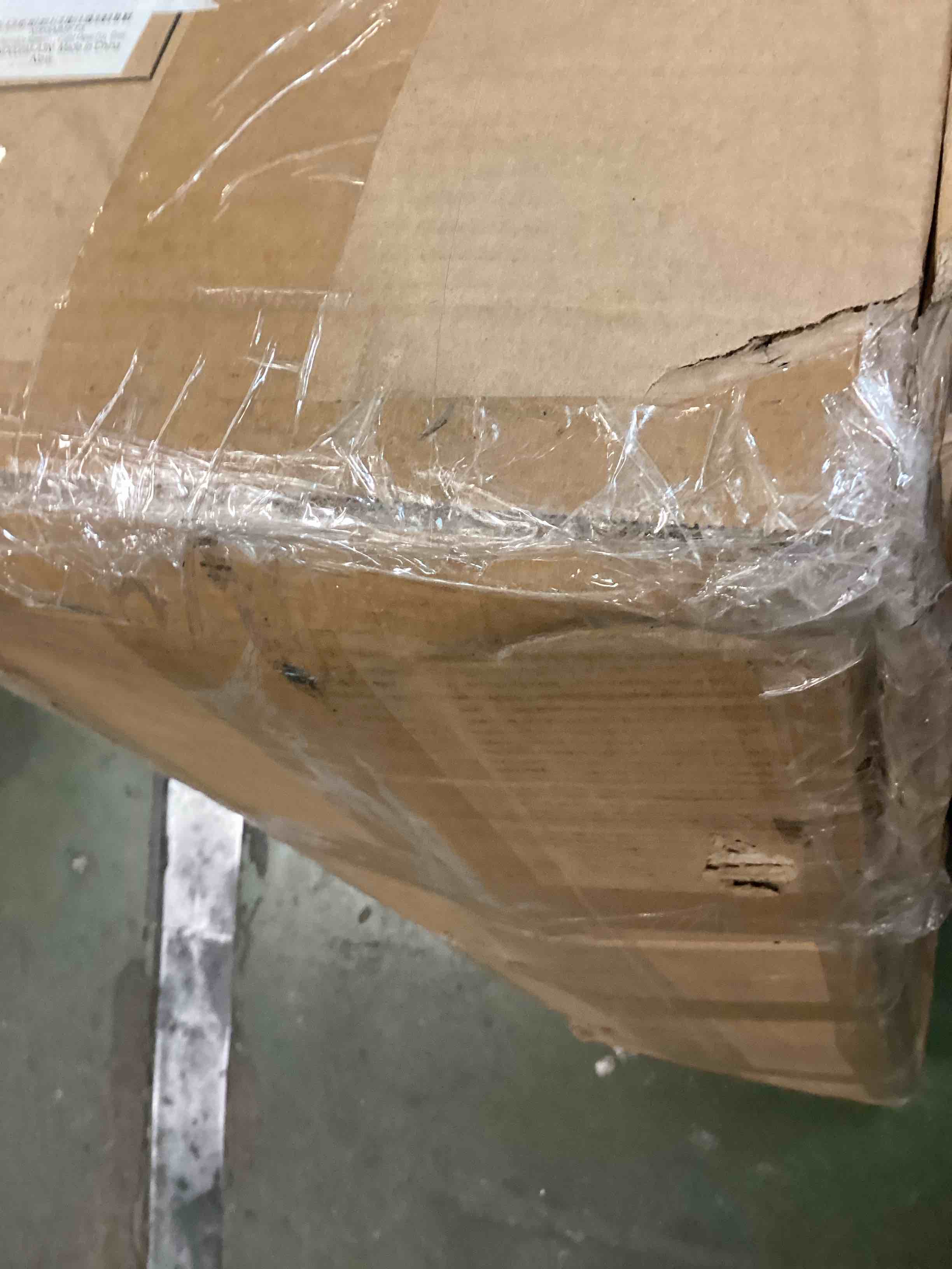 https://s3.amazonaws.com/lotting-images-prod/bidfta/BLU6526028_1720530374446.jpeg