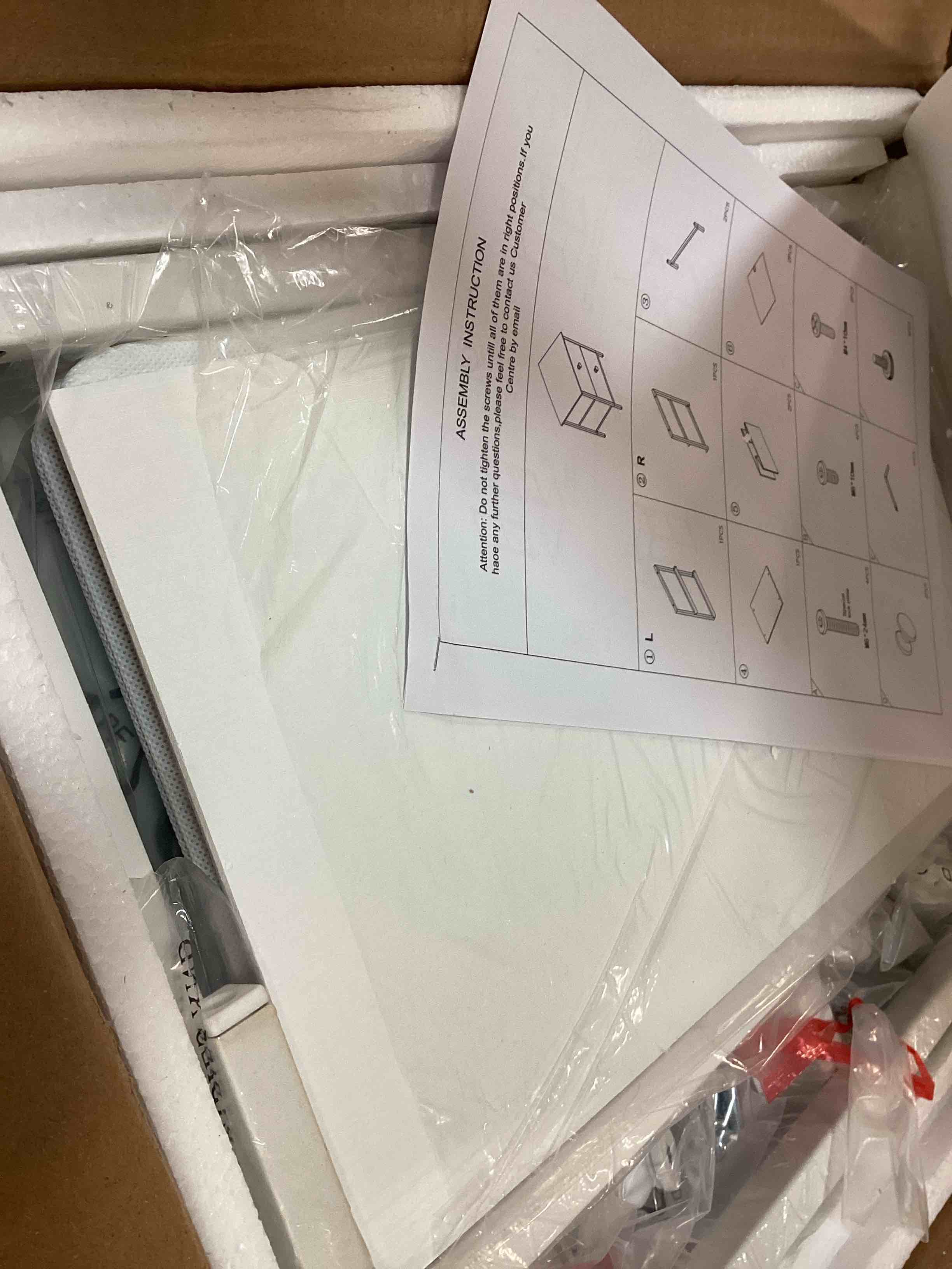 https://s3.amazonaws.com/lotting-images-prod/bidfta/BLU6526484_1720635065302.jpeg