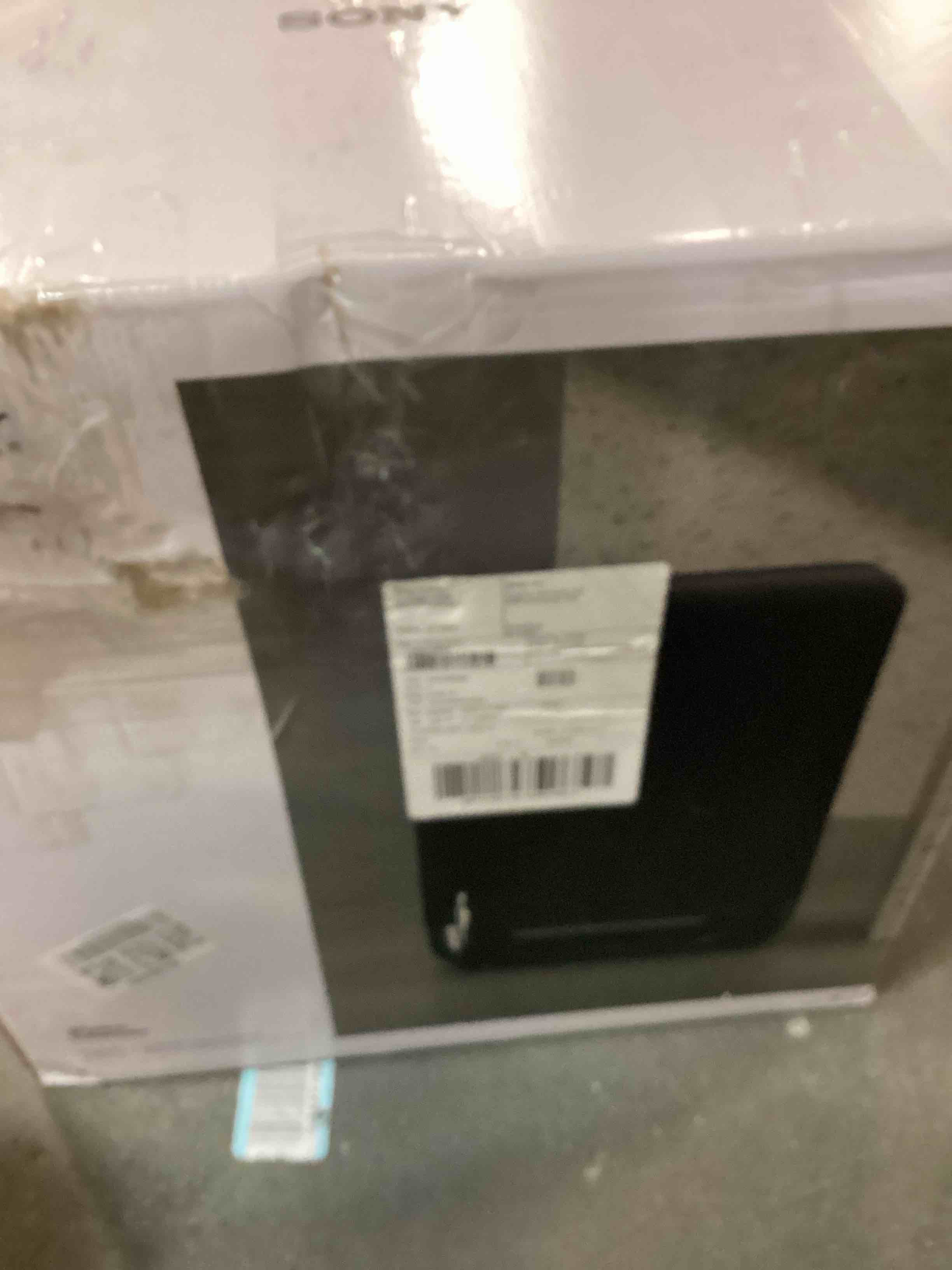 https://s3.amazonaws.com/lotting-images-prod/bidfta/BLU6526684_1720704118733.jpeg