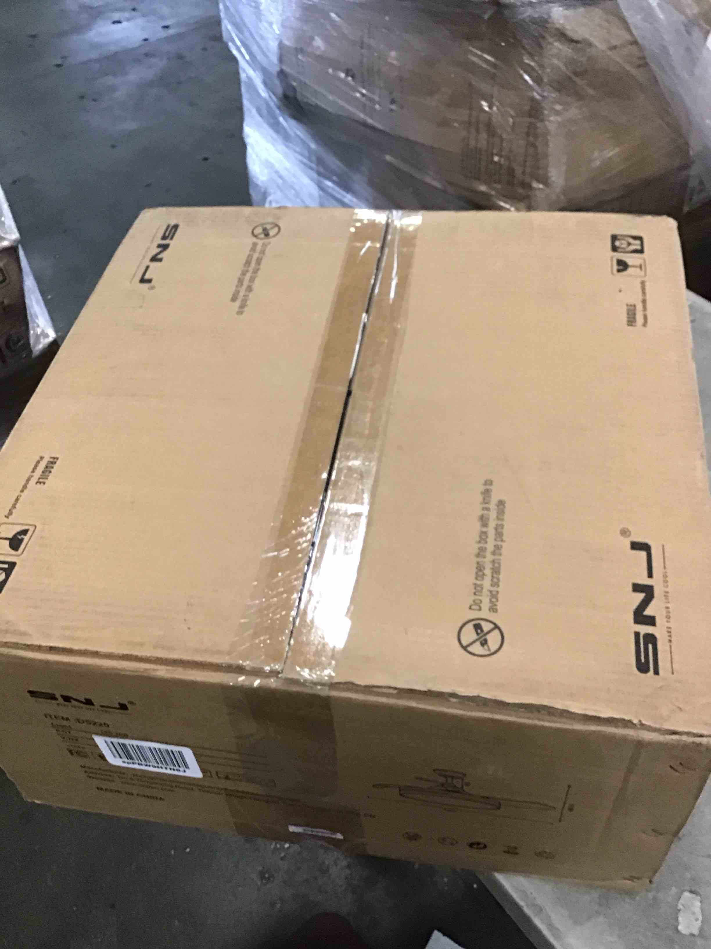 https://s3.amazonaws.com/lotting-images-prod/bidfta/BLU6527302_1719431734992.jpeg