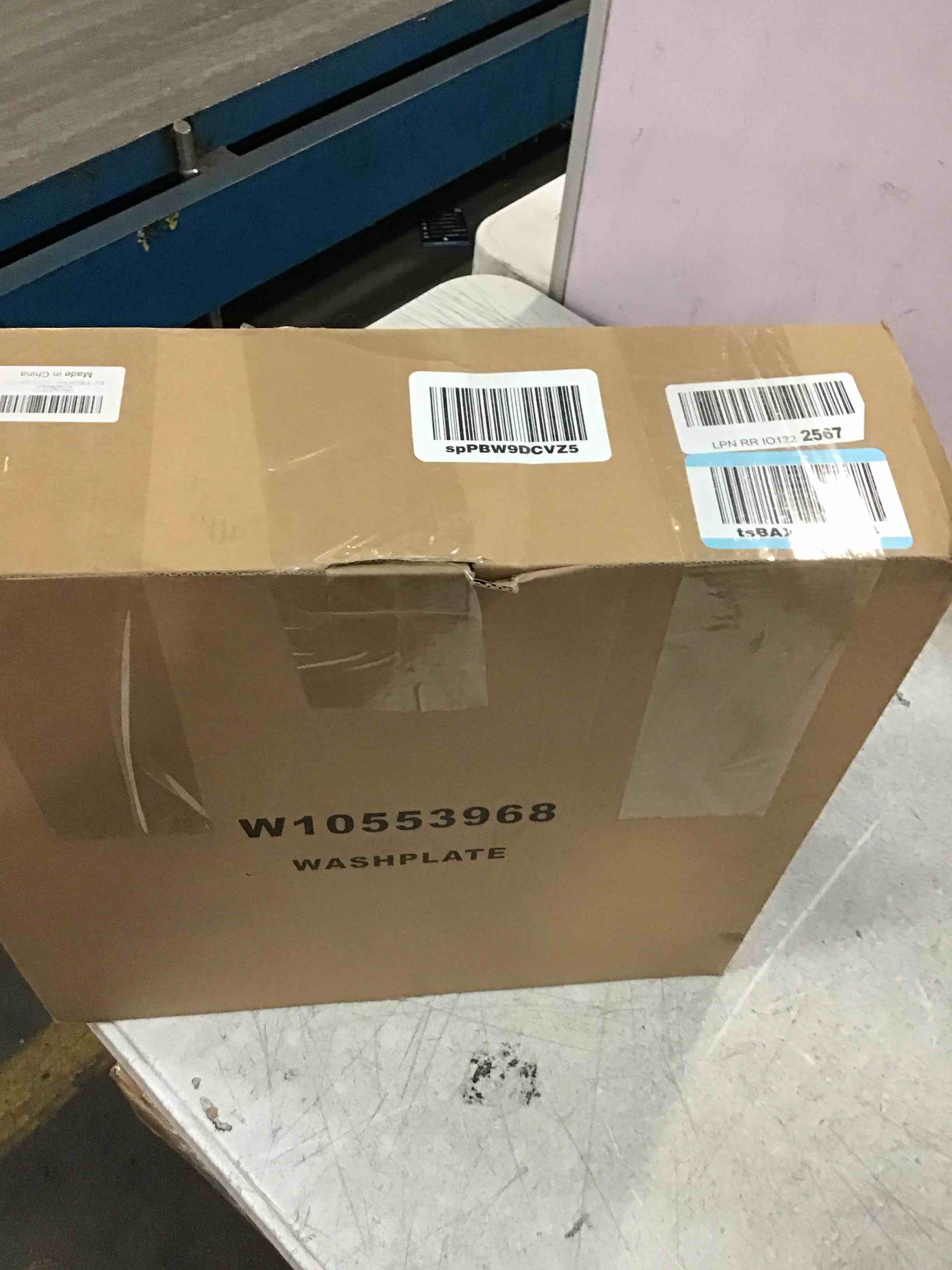 https://s3.amazonaws.com/lotting-images-prod/bidfta/BLU6527612_1719511031186.jpeg