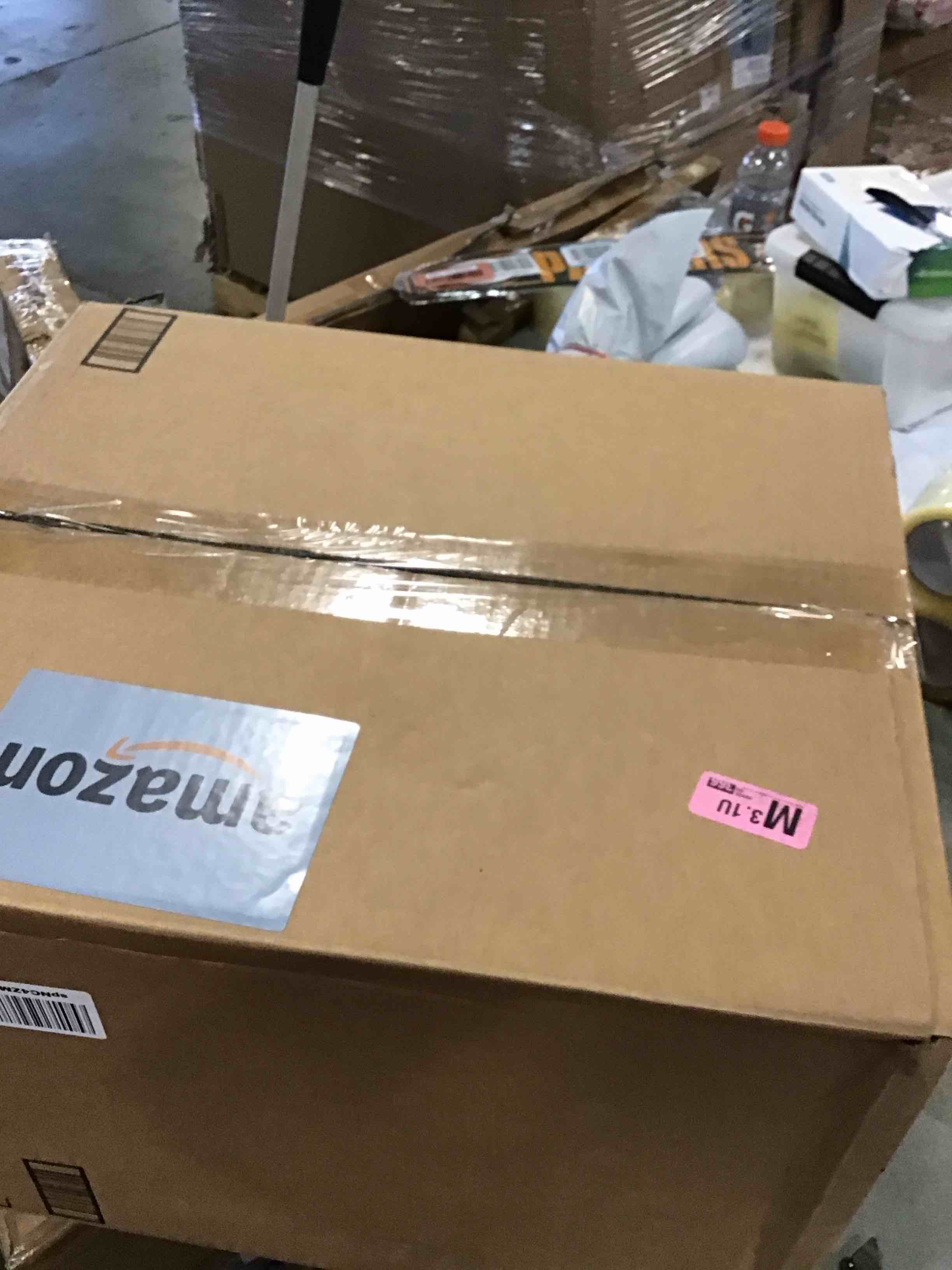 https://s3.amazonaws.com/lotting-images-prod/bidfta/BLU6527811_1719590972336.jpeg
