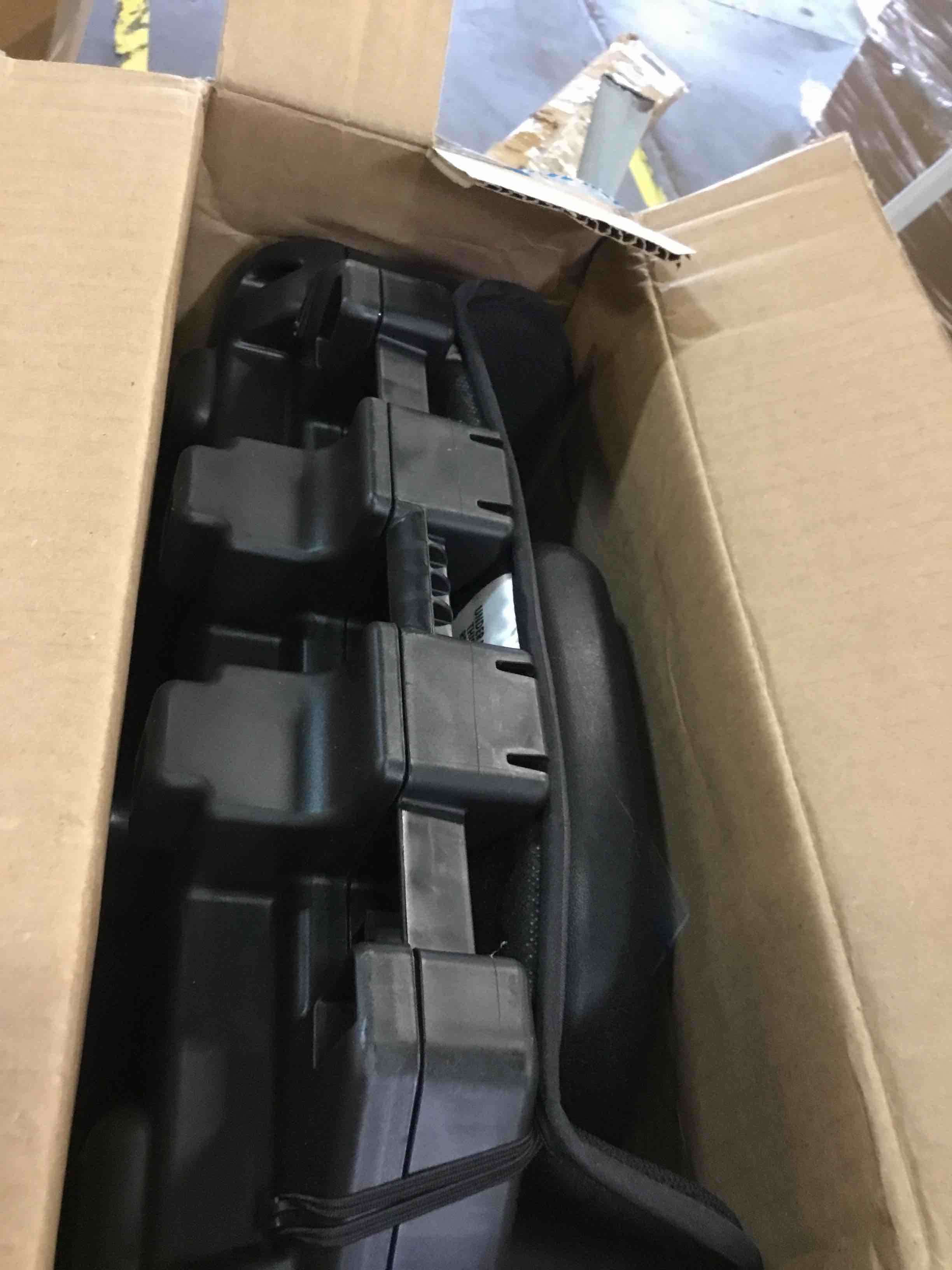 https://s3.amazonaws.com/lotting-images-prod/bidfta/BLU6527892_1719602495917.jpeg
