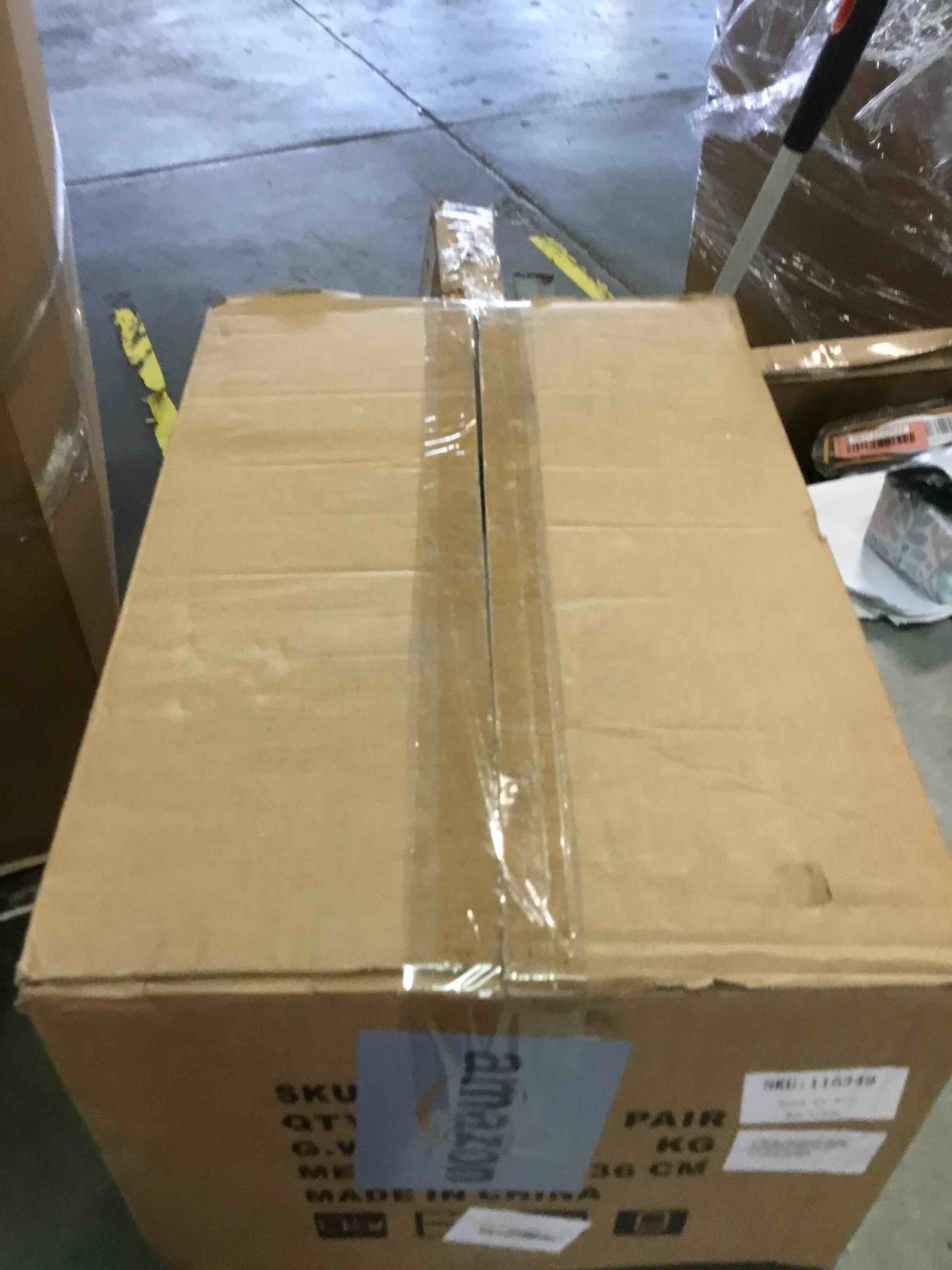 https://s3.amazonaws.com/lotting-images-prod/bidfta/BLU6527910_1719603950982.jpeg