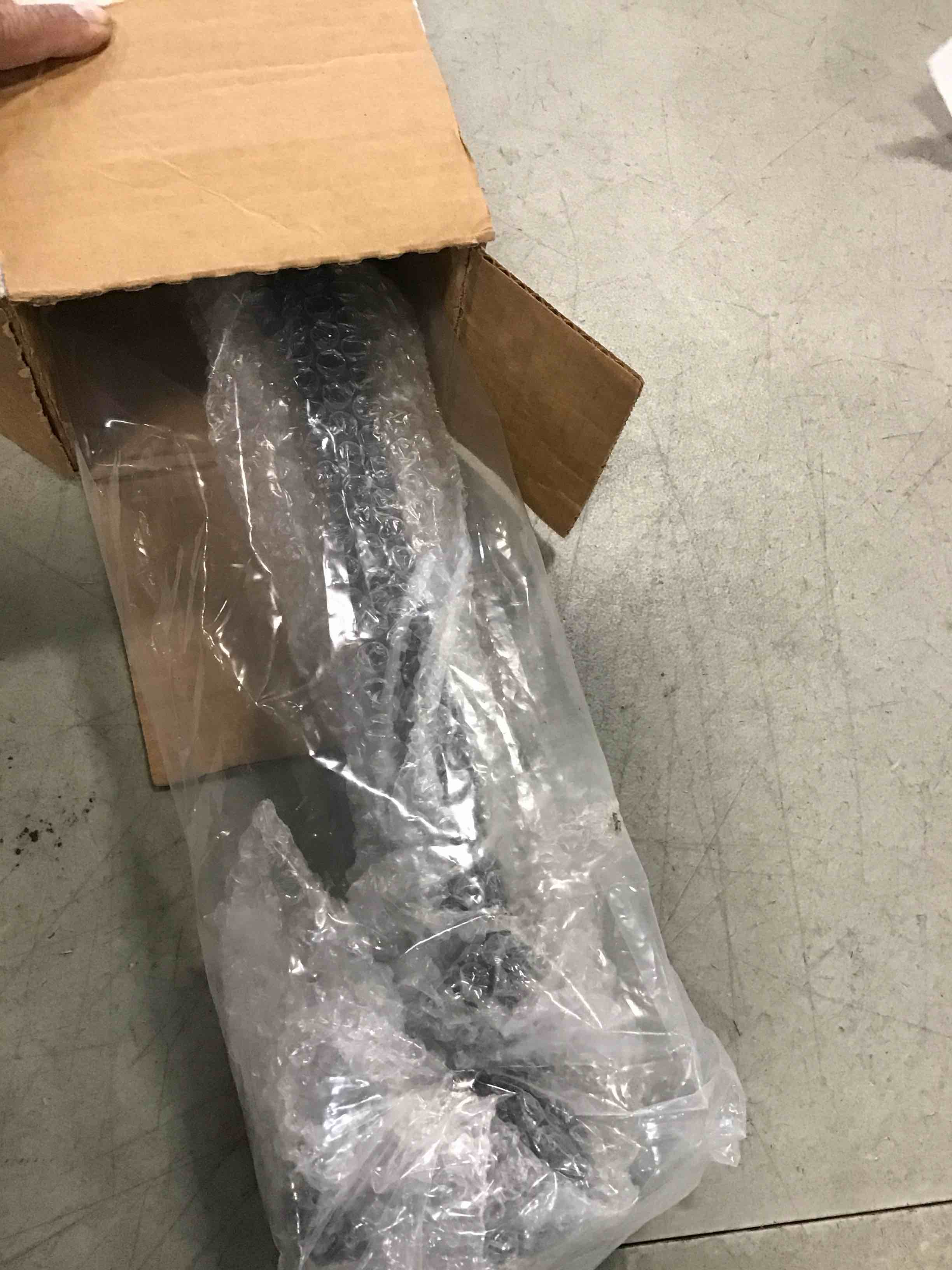 https://s3.amazonaws.com/lotting-images-prod/bidfta/BLU6527966_1719923236063.jpeg