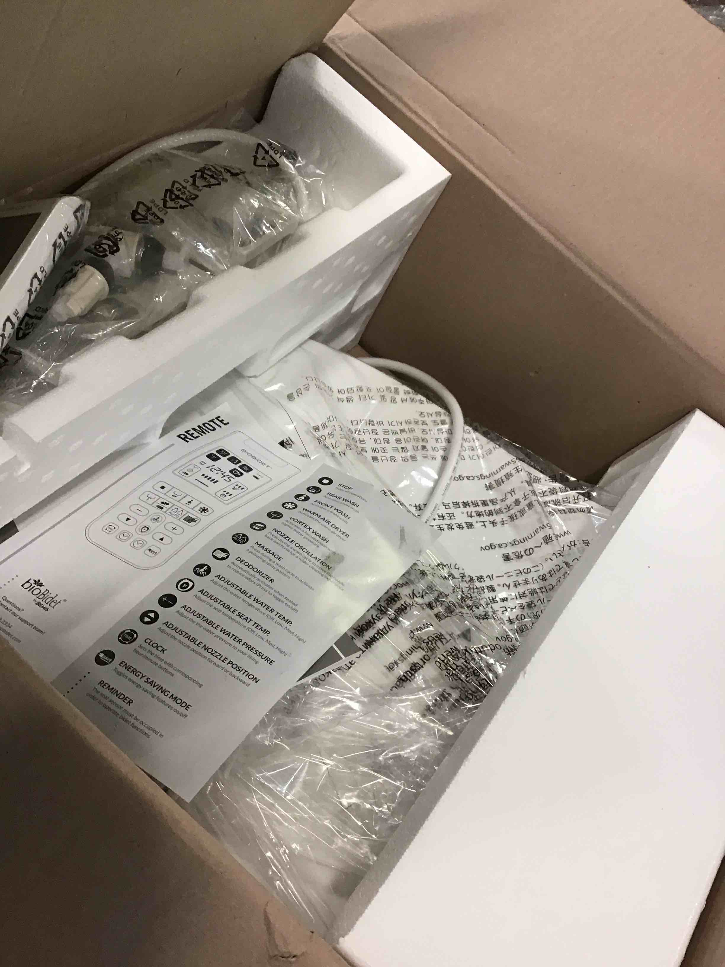 https://s3.amazonaws.com/lotting-images-prod/bidfta/BLU6527980_1719924980663.jpeg