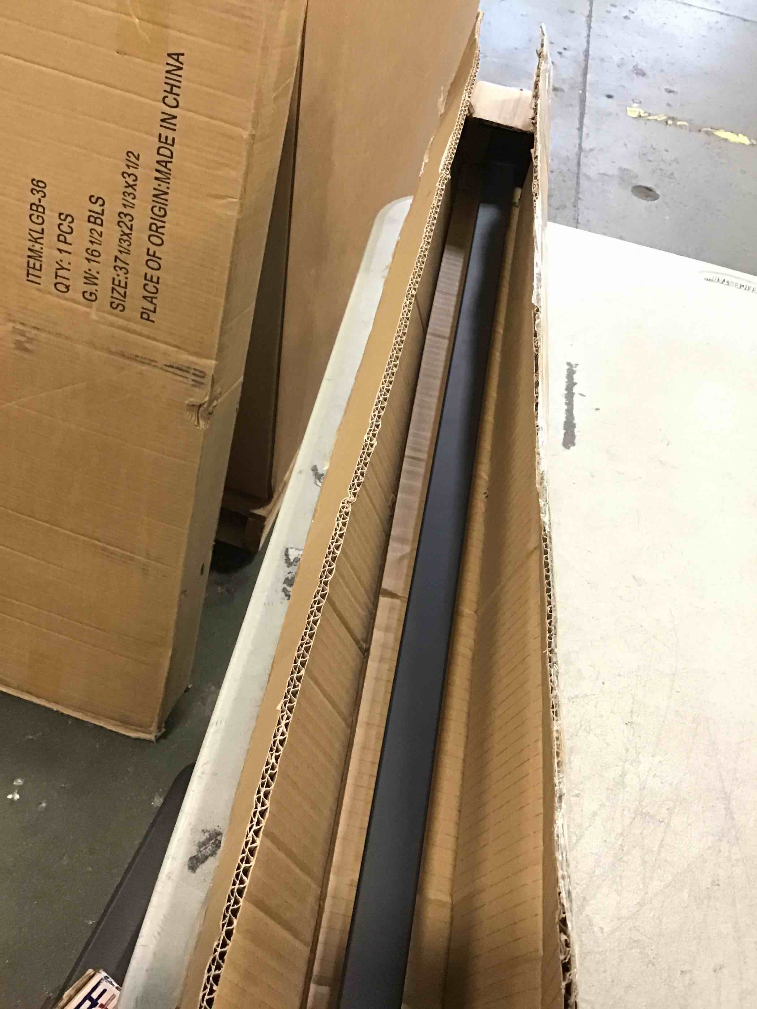 https://s3.amazonaws.com/lotting-images-prod/bidfta/BLU6528021_1719930955407.jpeg