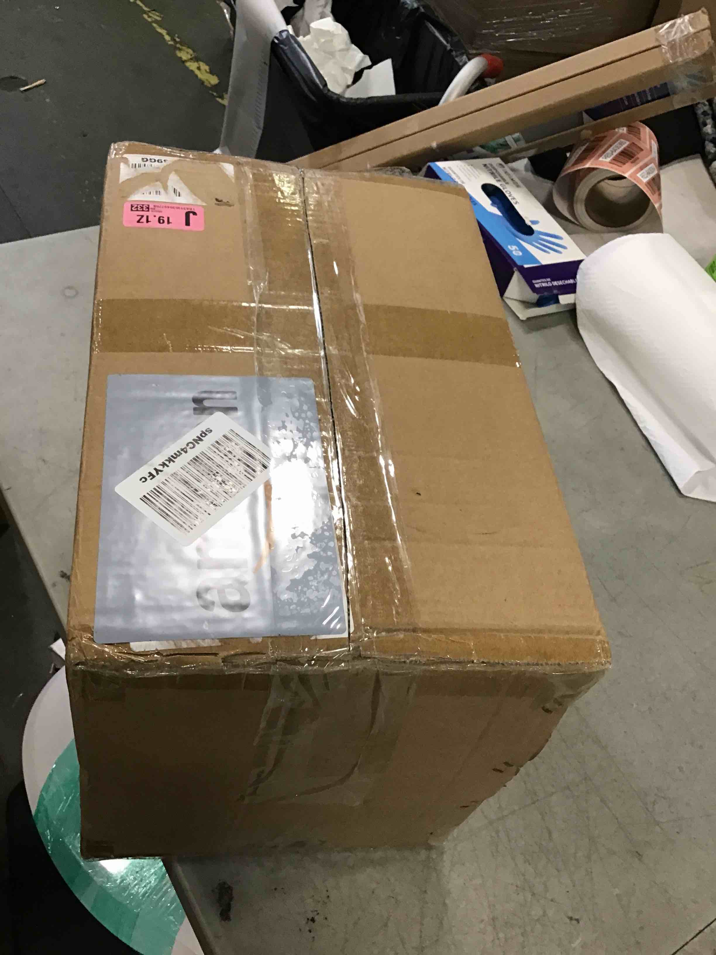 https://s3.amazonaws.com/lotting-images-prod/bidfta/BLU6528054_1719934841553.jpeg