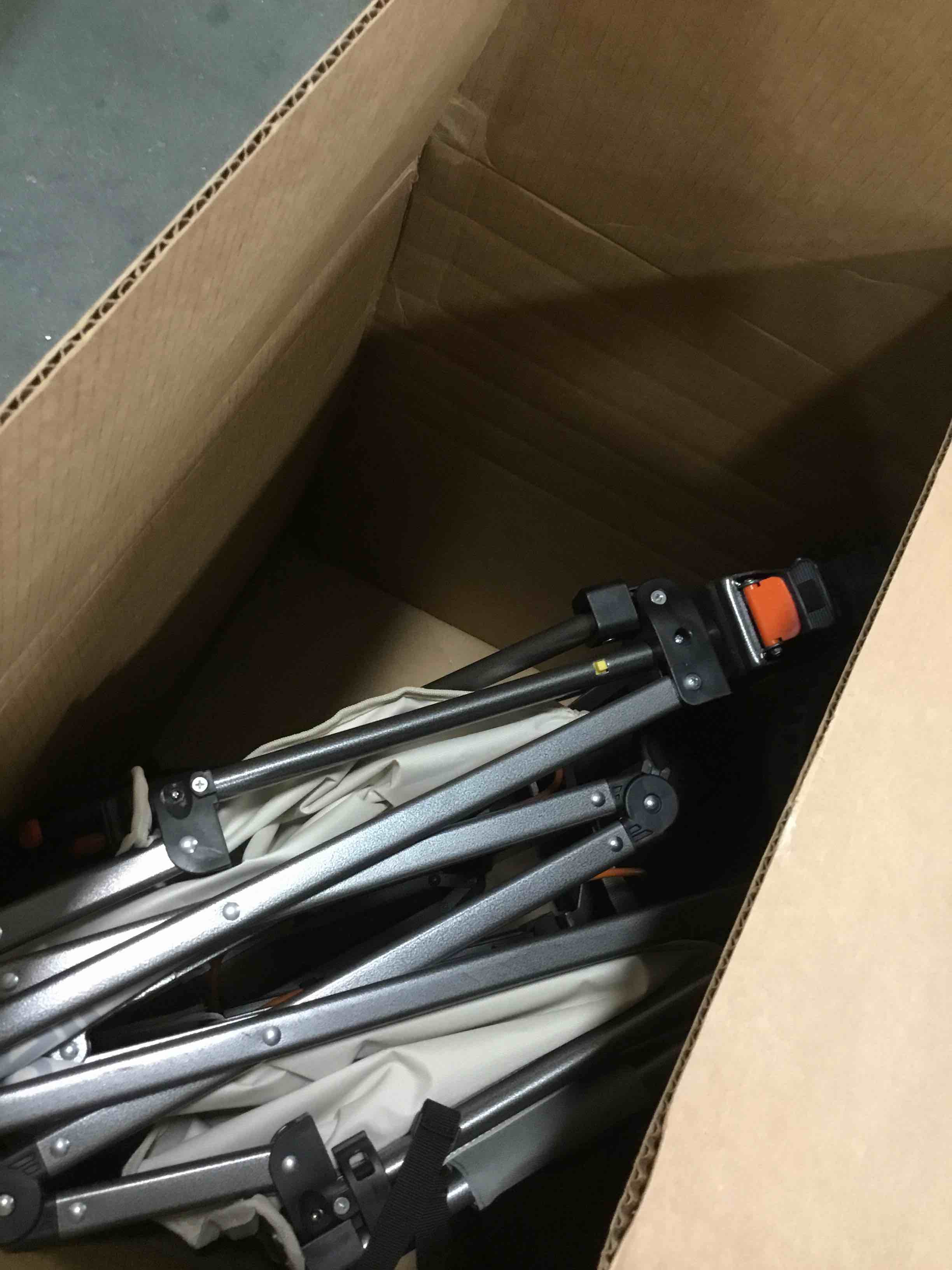 https://s3.amazonaws.com/lotting-images-prod/bidfta/BLU6528154_1719949864987.jpeg
