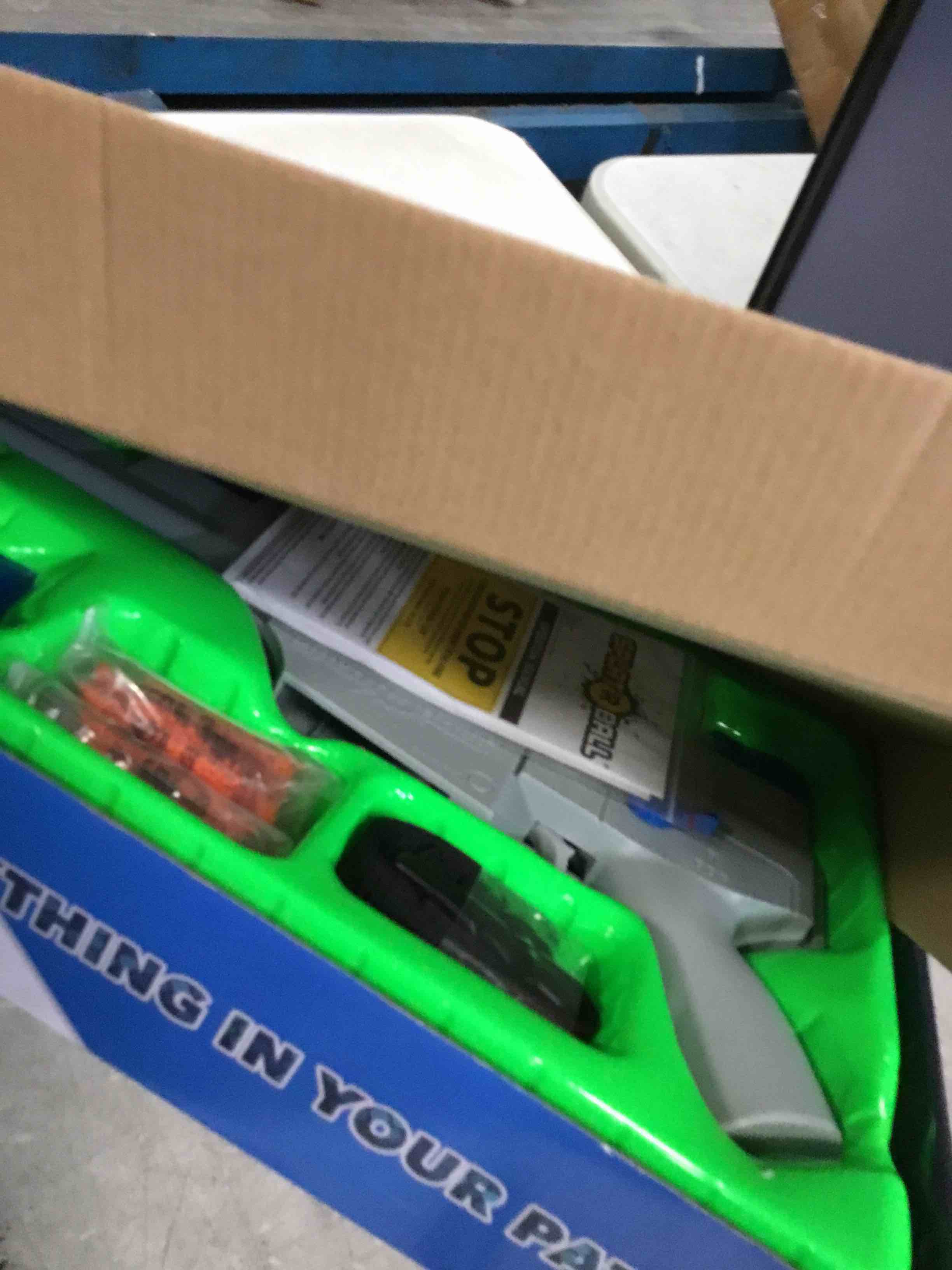 https://s3.amazonaws.com/lotting-images-prod/bidfta/BLU6528315_1720024475064.jpeg