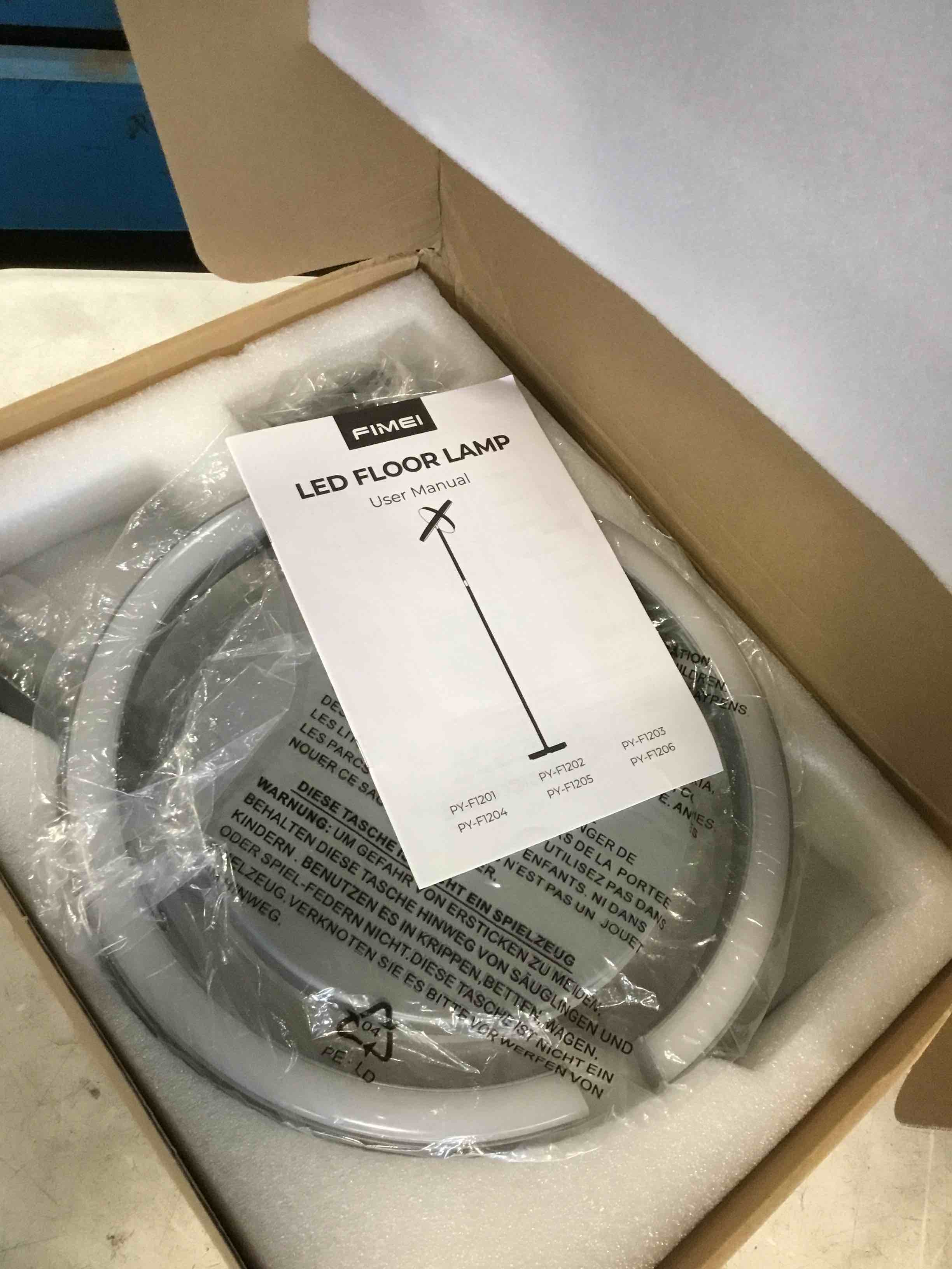 https://s3.amazonaws.com/lotting-images-prod/bidfta/BLU6528391_1720036364577.jpeg