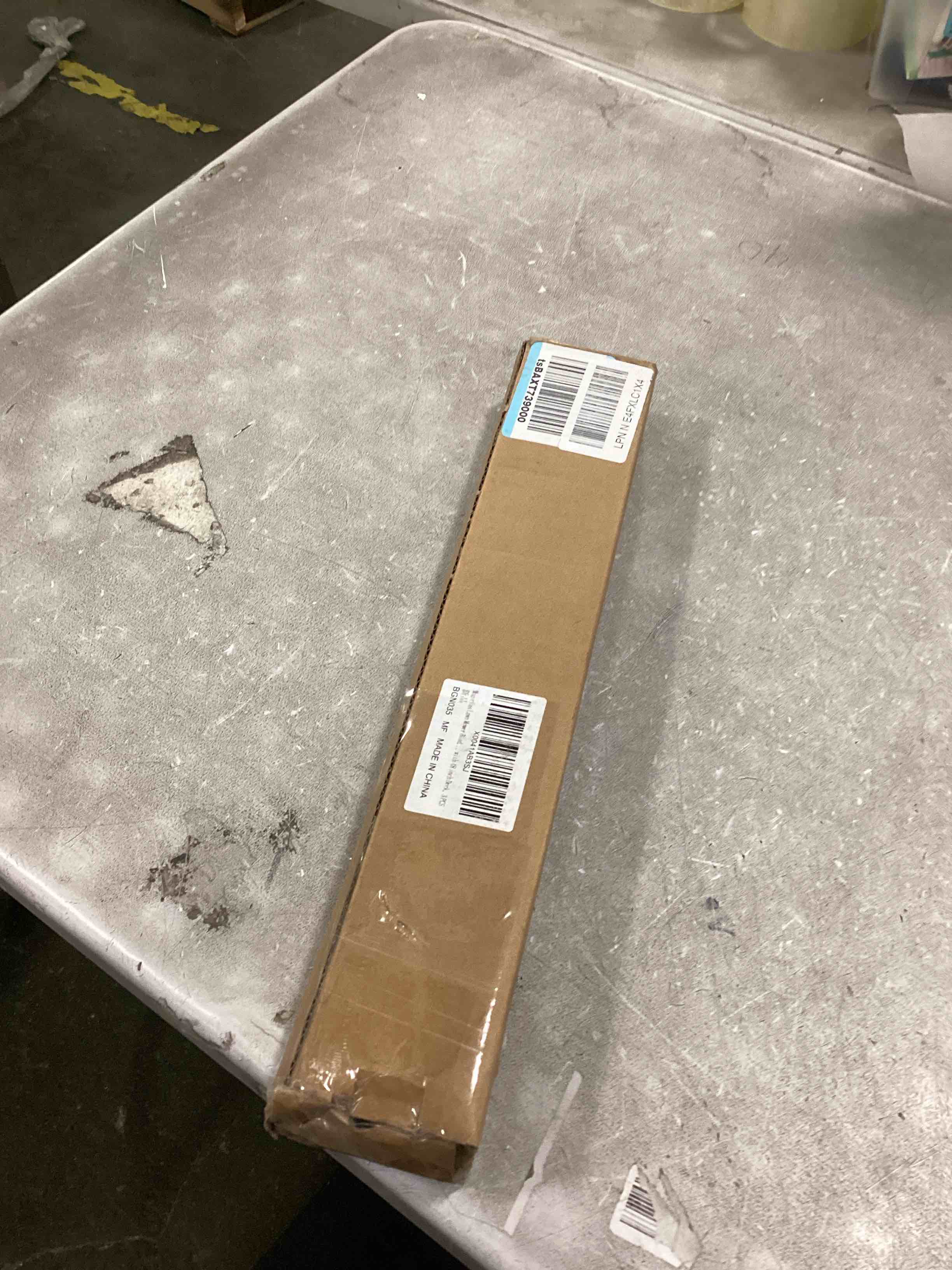 https://s3.amazonaws.com/lotting-images-prod/bidfta/BLU6528420_1720178983503.jpeg