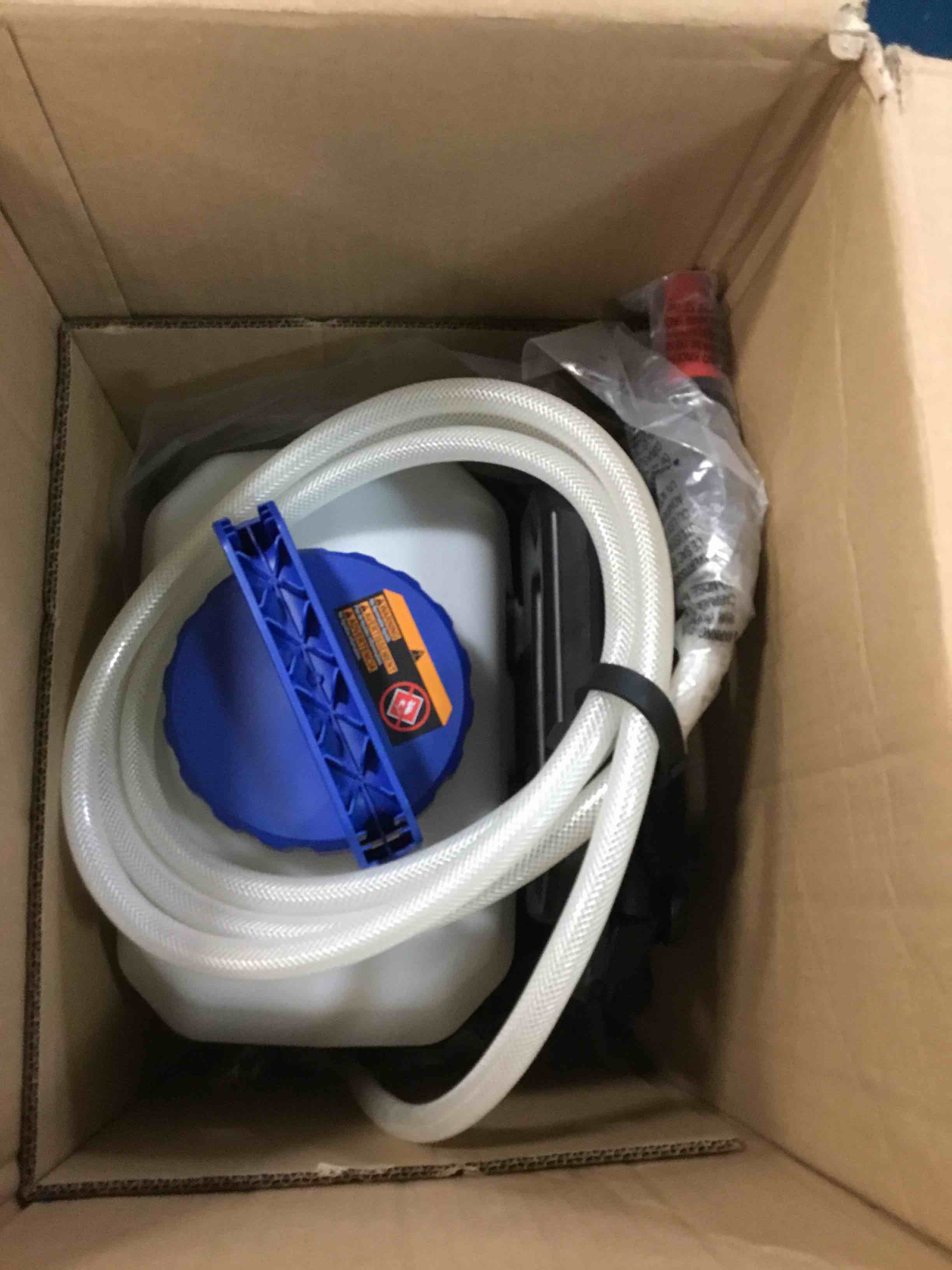 https://s3.amazonaws.com/lotting-images-prod/bidfta/BLU6529953_1719321143006.jpeg