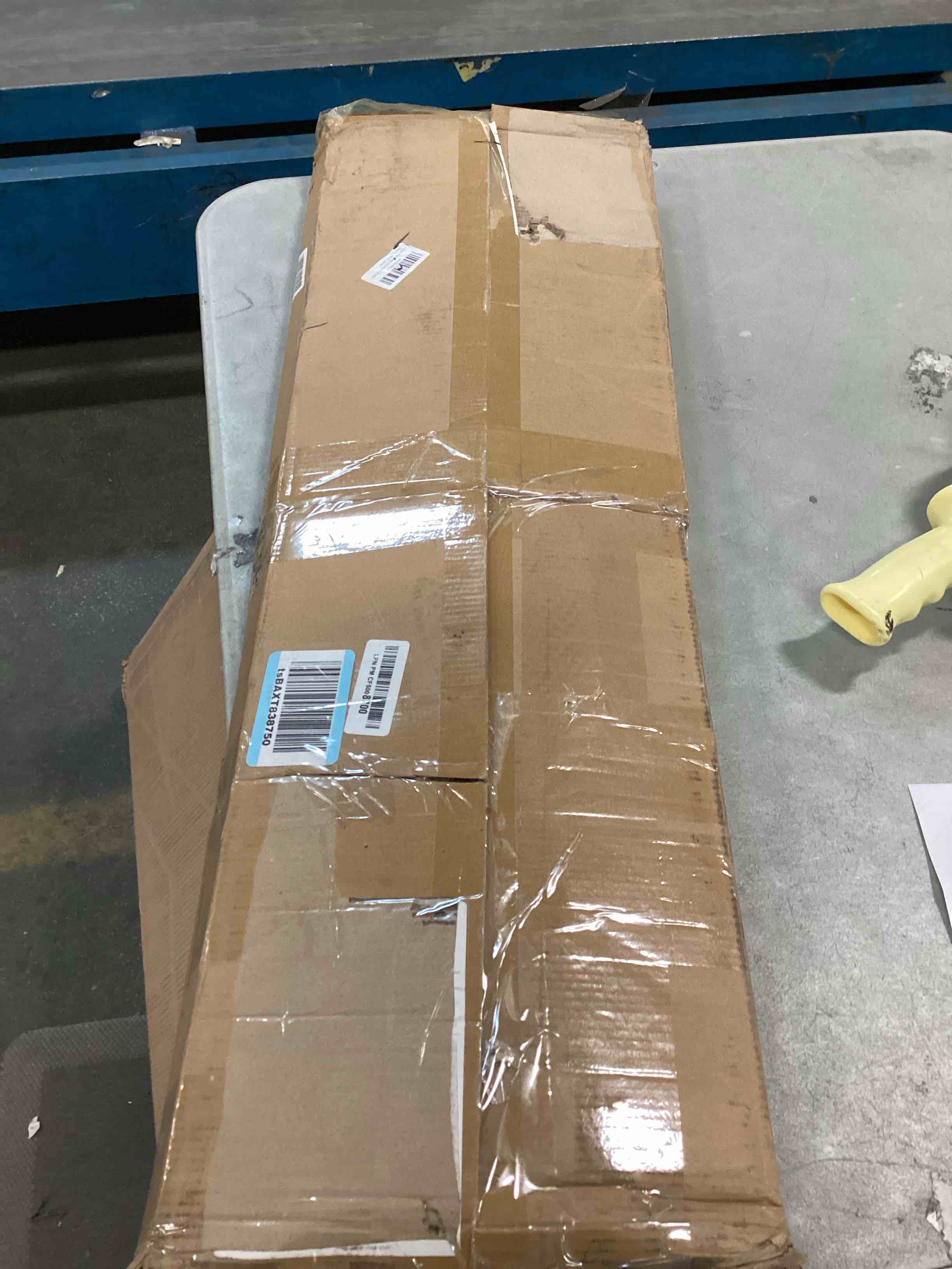https://s3.amazonaws.com/lotting-images-prod/bidfta/BLU6530825_1719535176690.jpeg