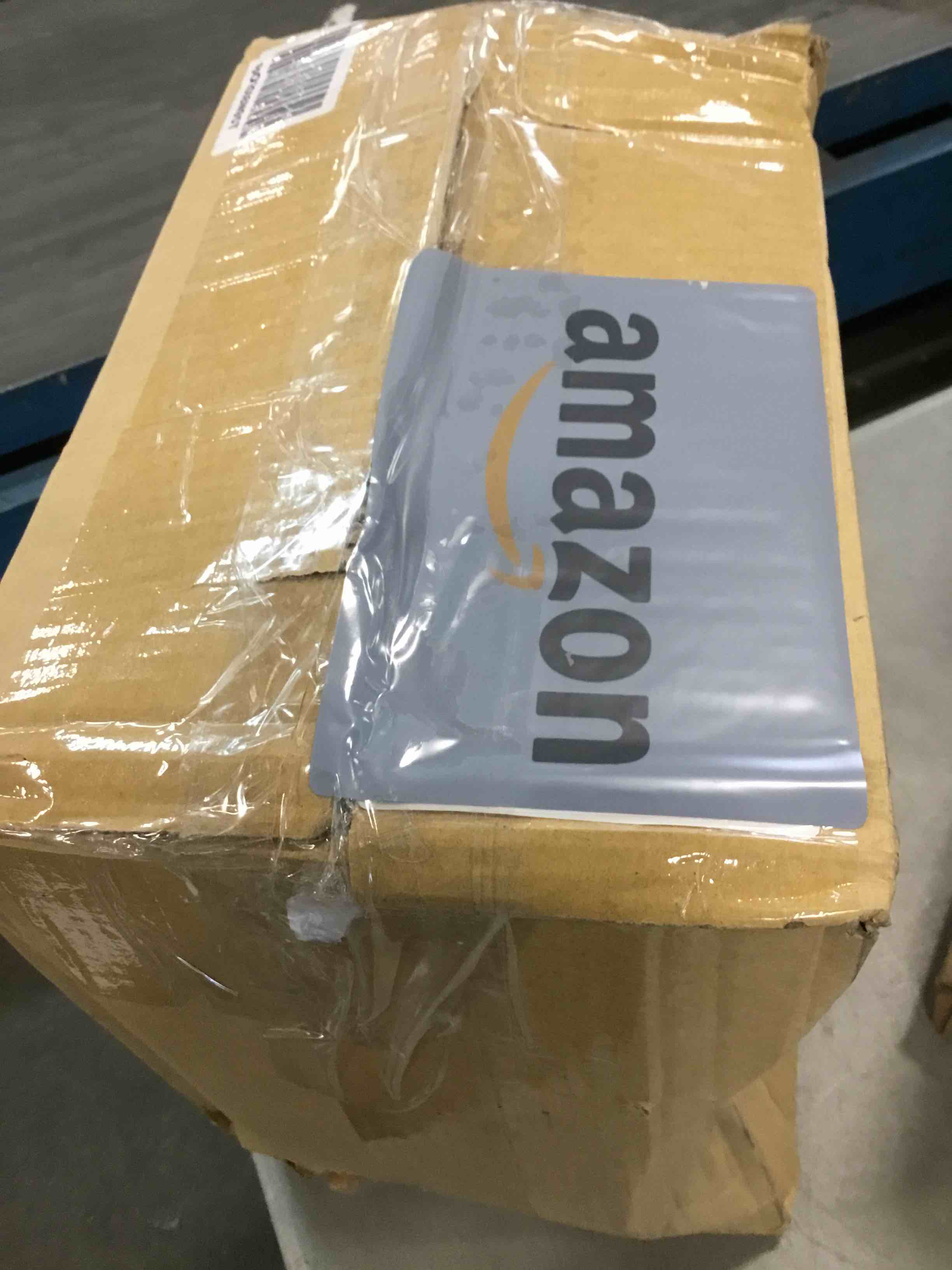https://s3.amazonaws.com/lotting-images-prod/bidfta/BLU6531065_1719592203607.jpeg