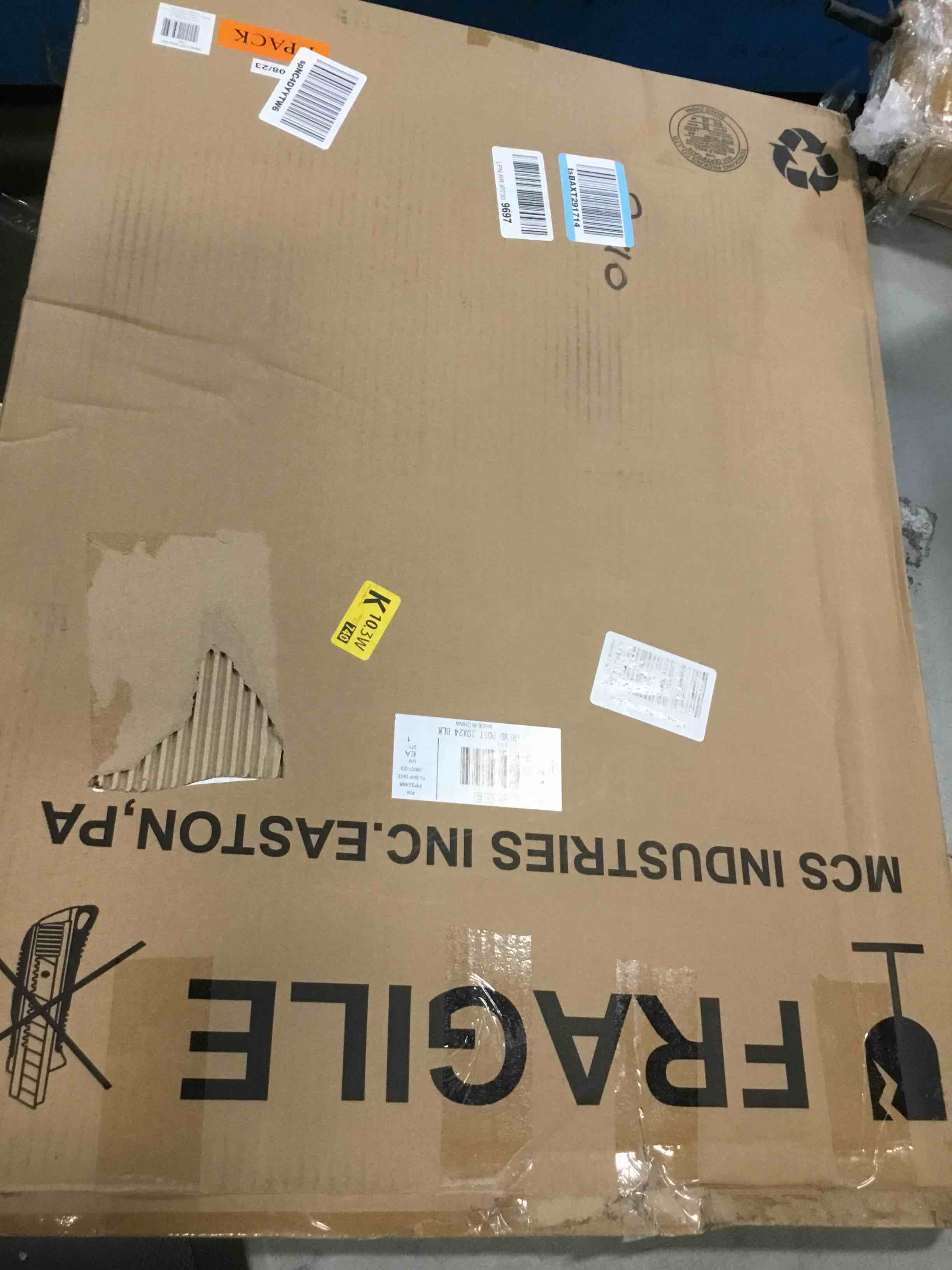 https://s3.amazonaws.com/lotting-images-prod/bidfta/BLU6531096_1719597684500.jpeg