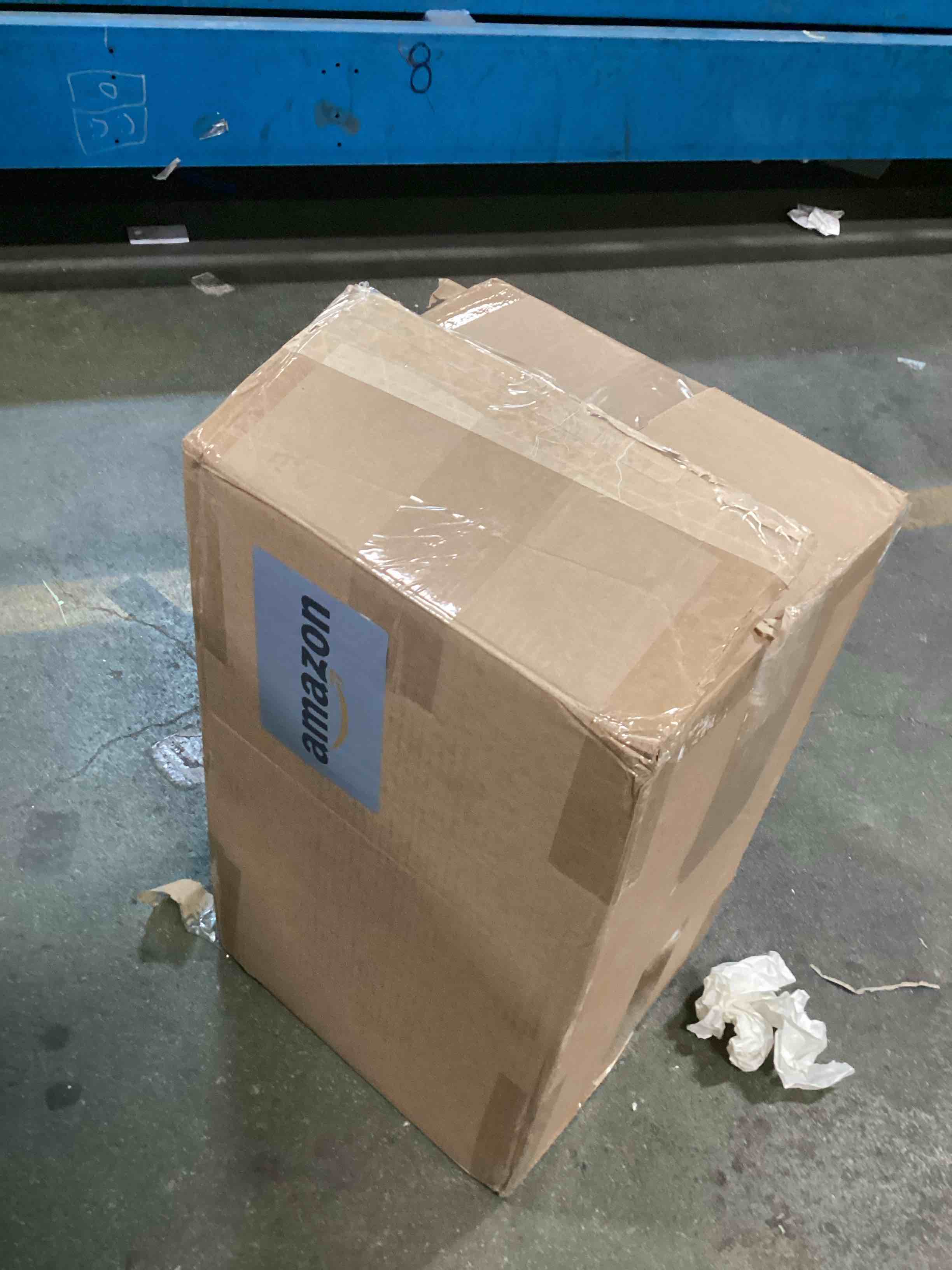 https://s3.amazonaws.com/lotting-images-prod/bidfta/BLU6531266_1719638361905.jpeg