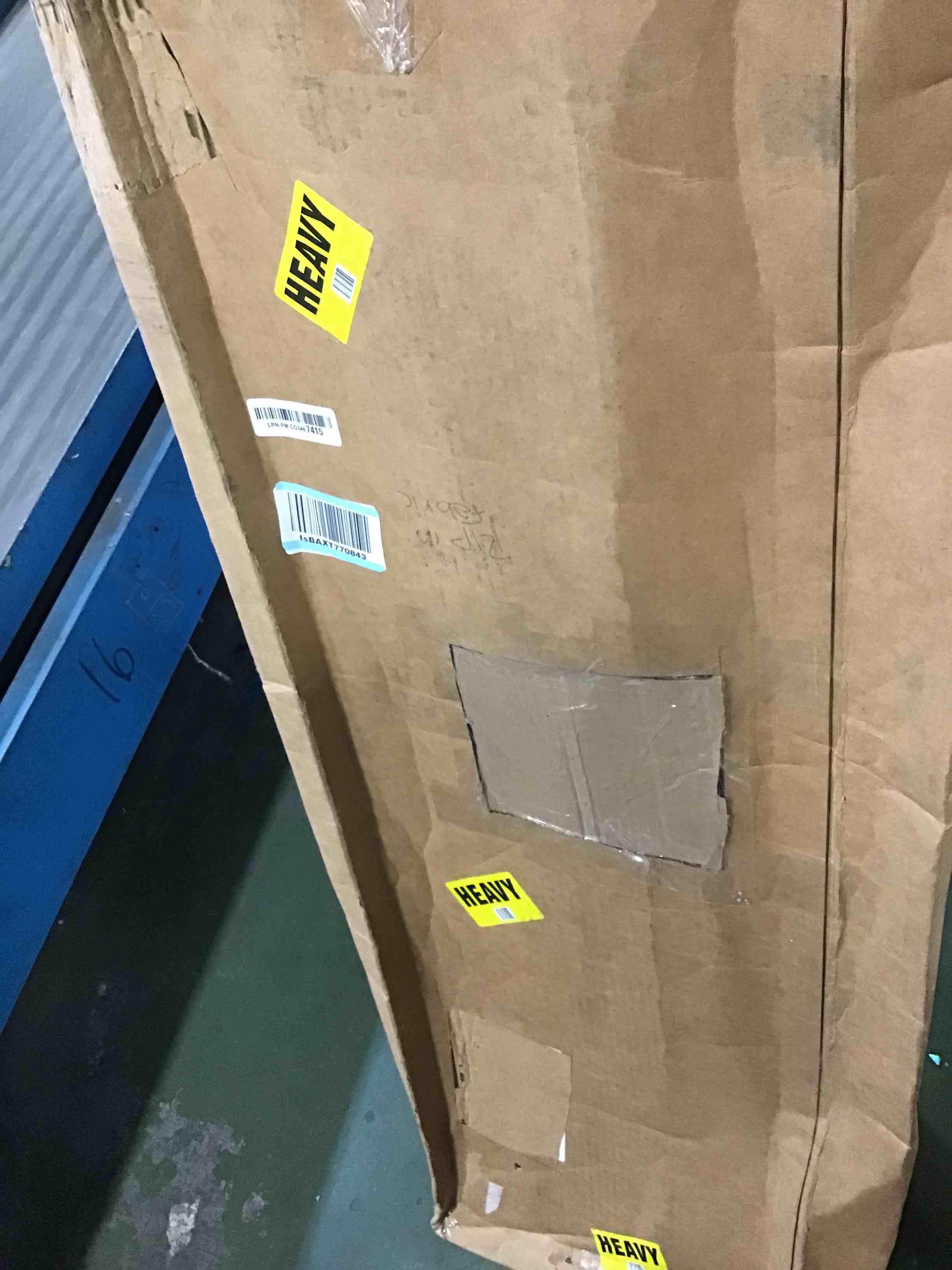 https://s3.amazonaws.com/lotting-images-prod/bidfta/BLU6531525_1719837048322.jpeg