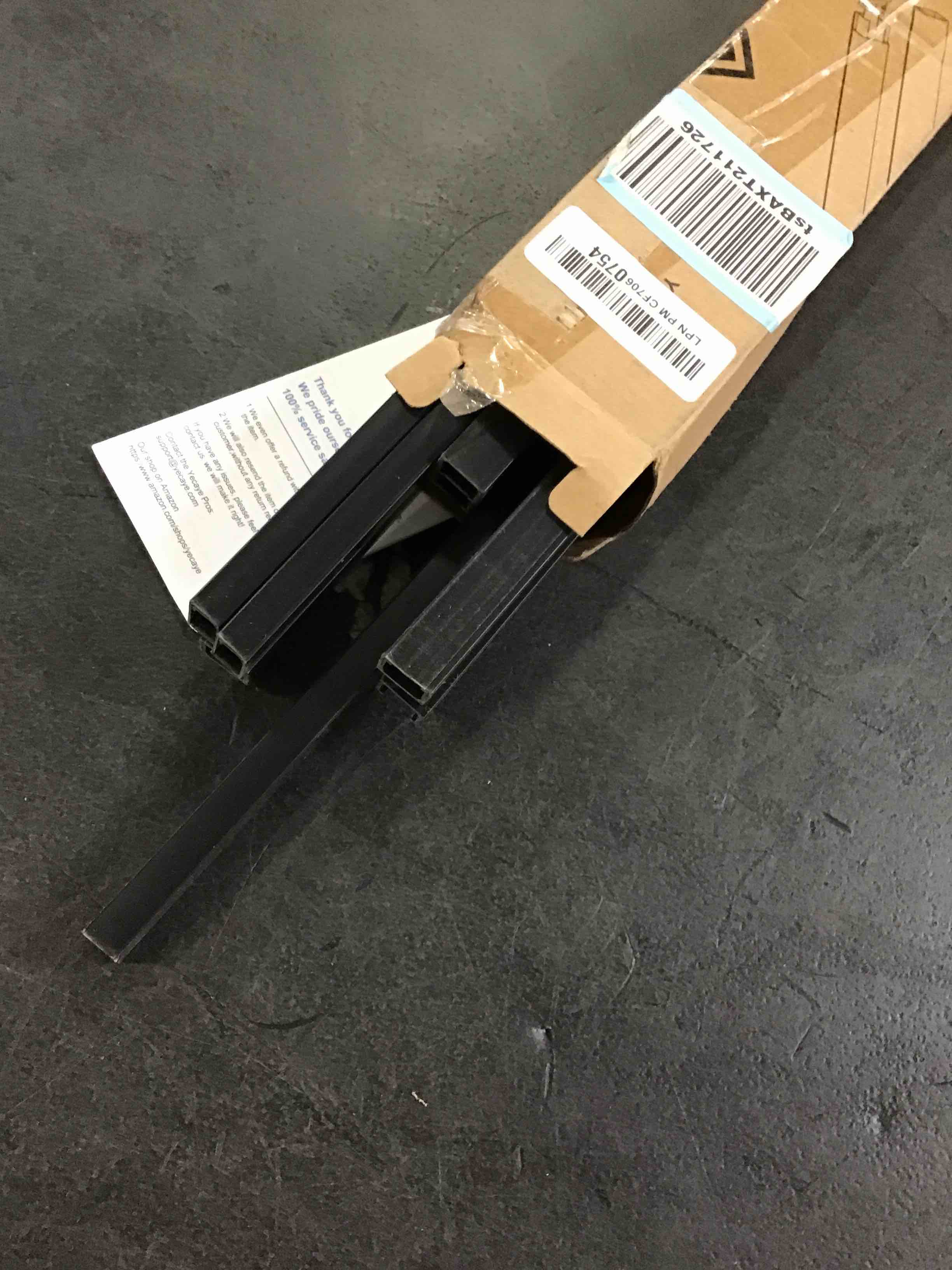 https://s3.amazonaws.com/lotting-images-prod/bidfta/BLU6531556_1719841635861.jpeg
