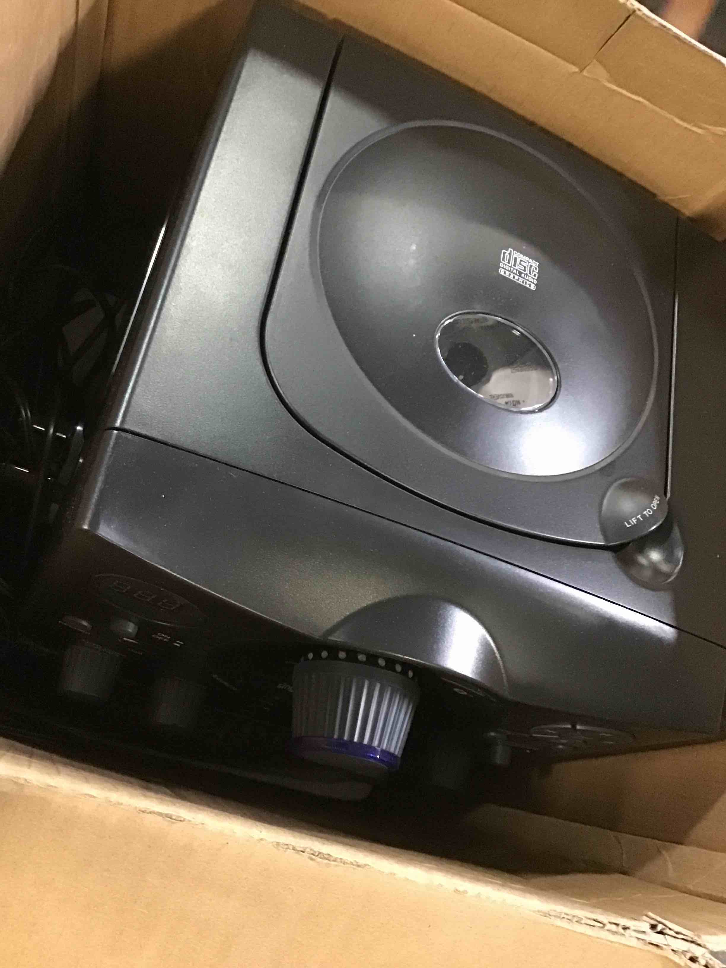 https://s3.amazonaws.com/lotting-images-prod/bidfta/BLU6531589_1719846969927.jpeg