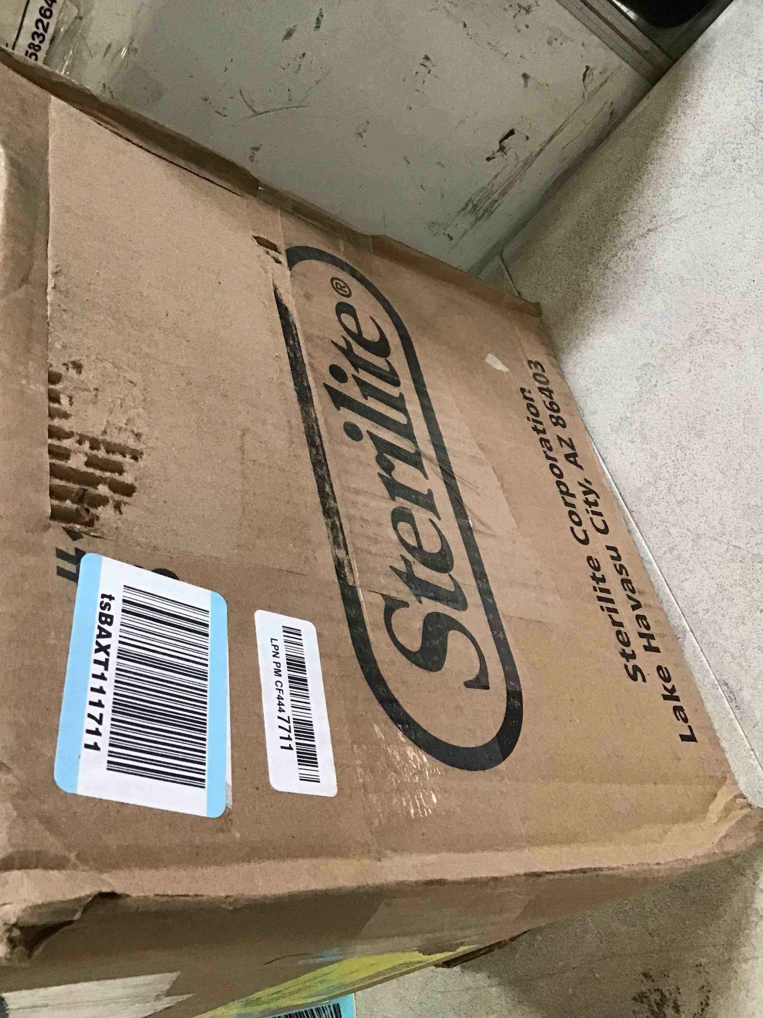 https://s3.amazonaws.com/lotting-images-prod/bidfta/BLU6531843_1719941111294.jpeg
