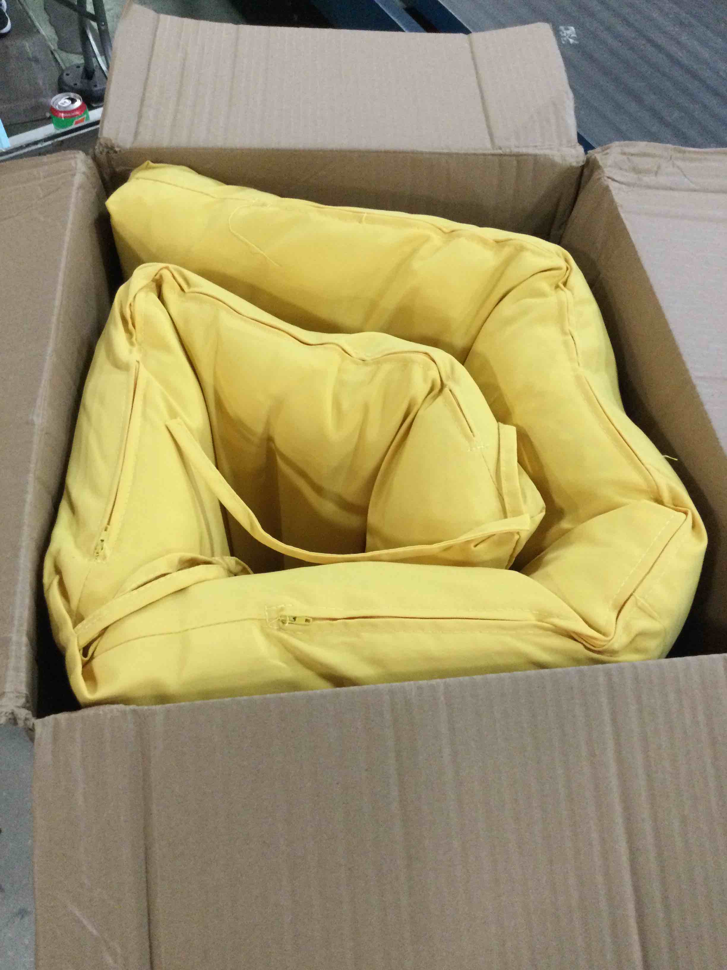 https://s3.amazonaws.com/lotting-images-prod/bidfta/BLU6532007_1719981505092.jpeg