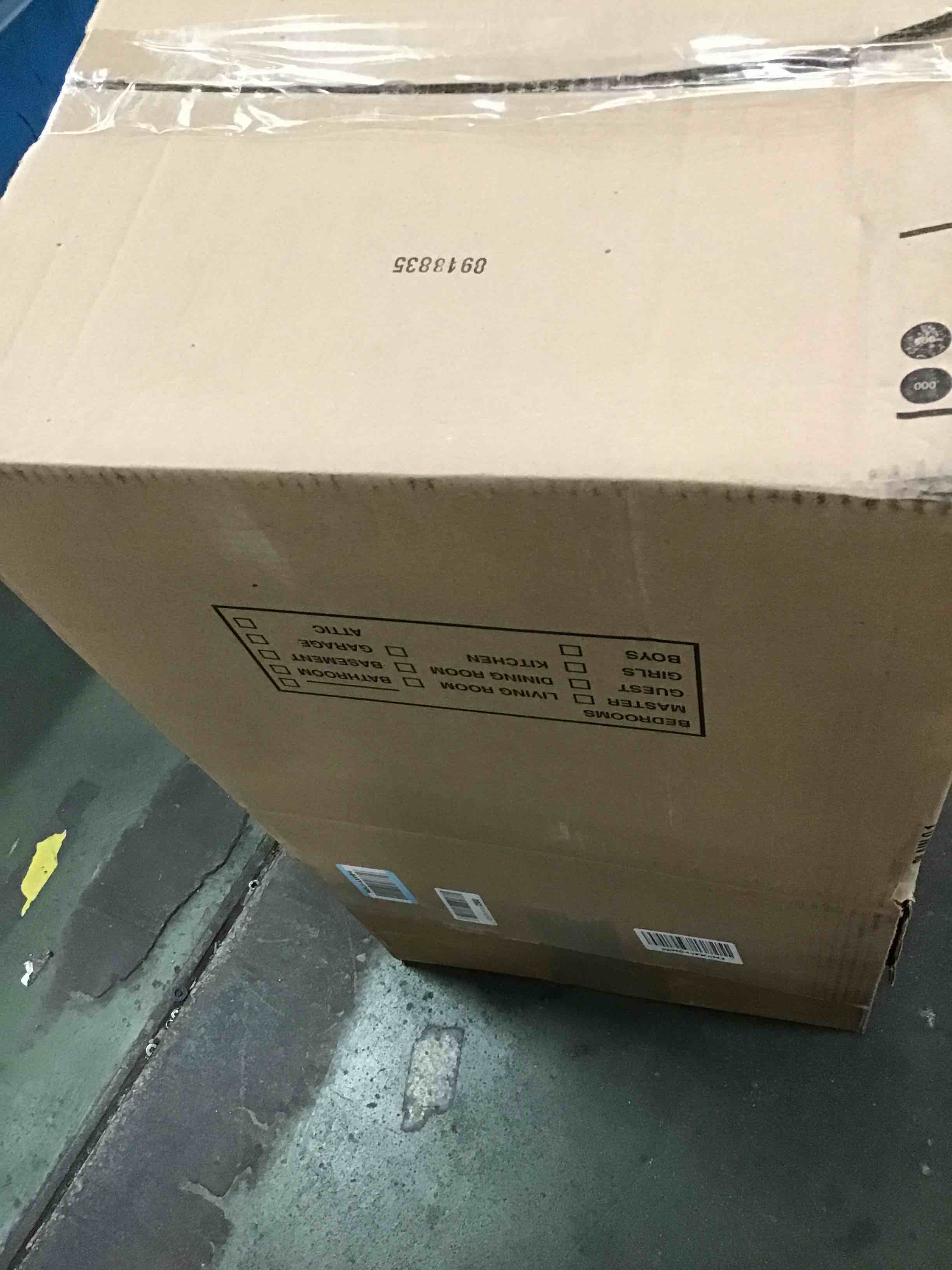 https://s3.amazonaws.com/lotting-images-prod/bidfta/BLU6532040_1720009549798.jpeg