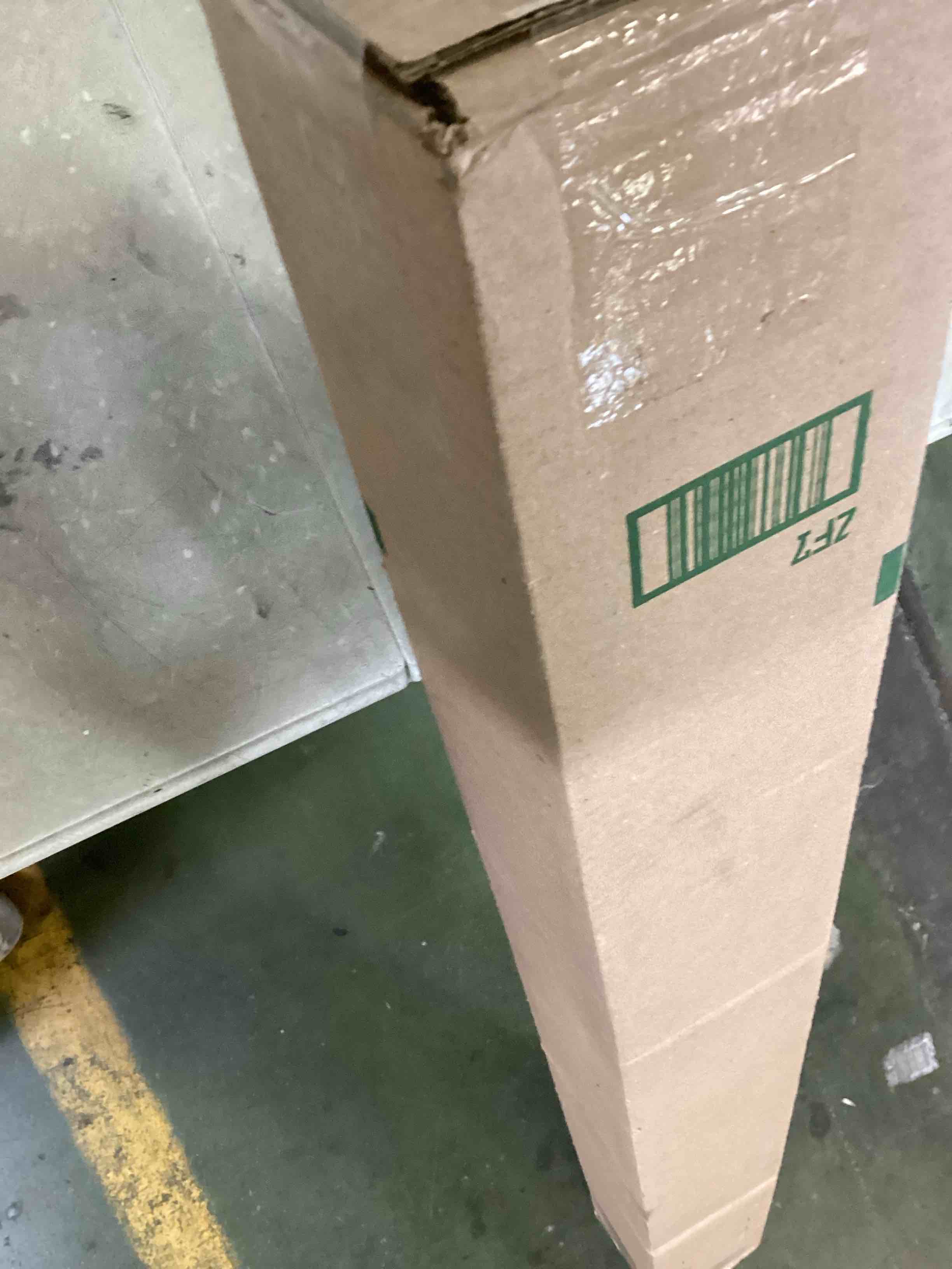 https://s3.amazonaws.com/lotting-images-prod/bidfta/BLU6532095_1720017314543.jpeg