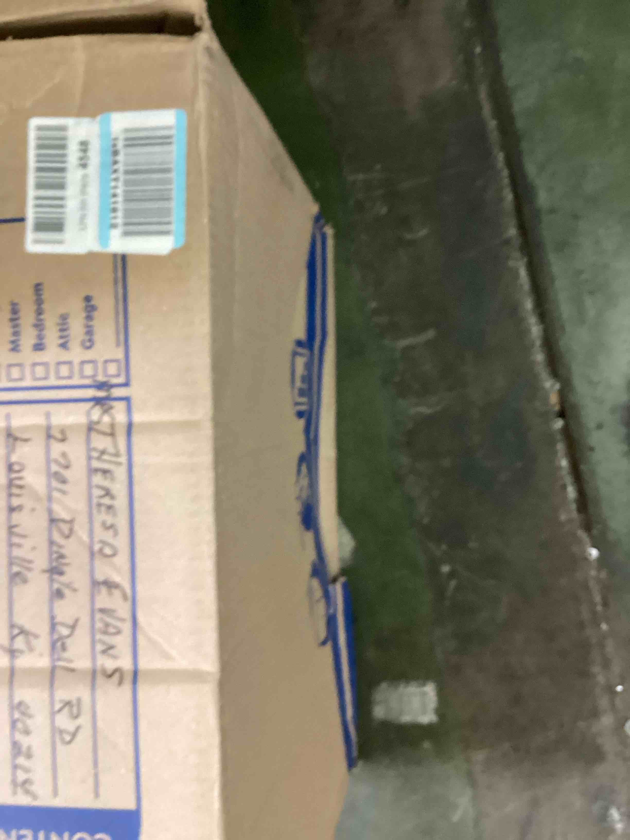 https://s3.amazonaws.com/lotting-images-prod/bidfta/BLU6532156_1720022535039.jpeg