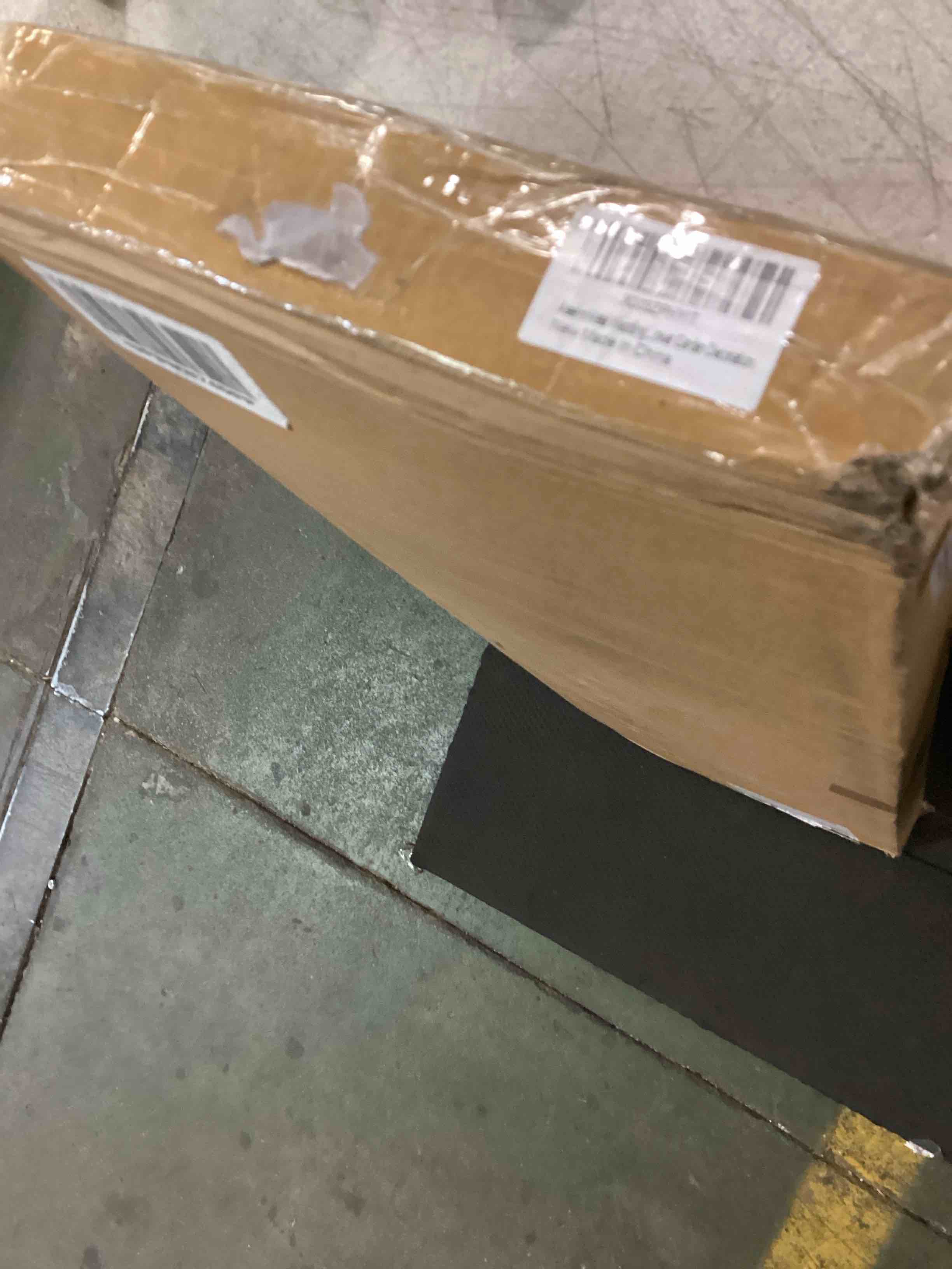 https://s3.amazonaws.com/lotting-images-prod/bidfta/BLU6532364_1720193666752.jpeg