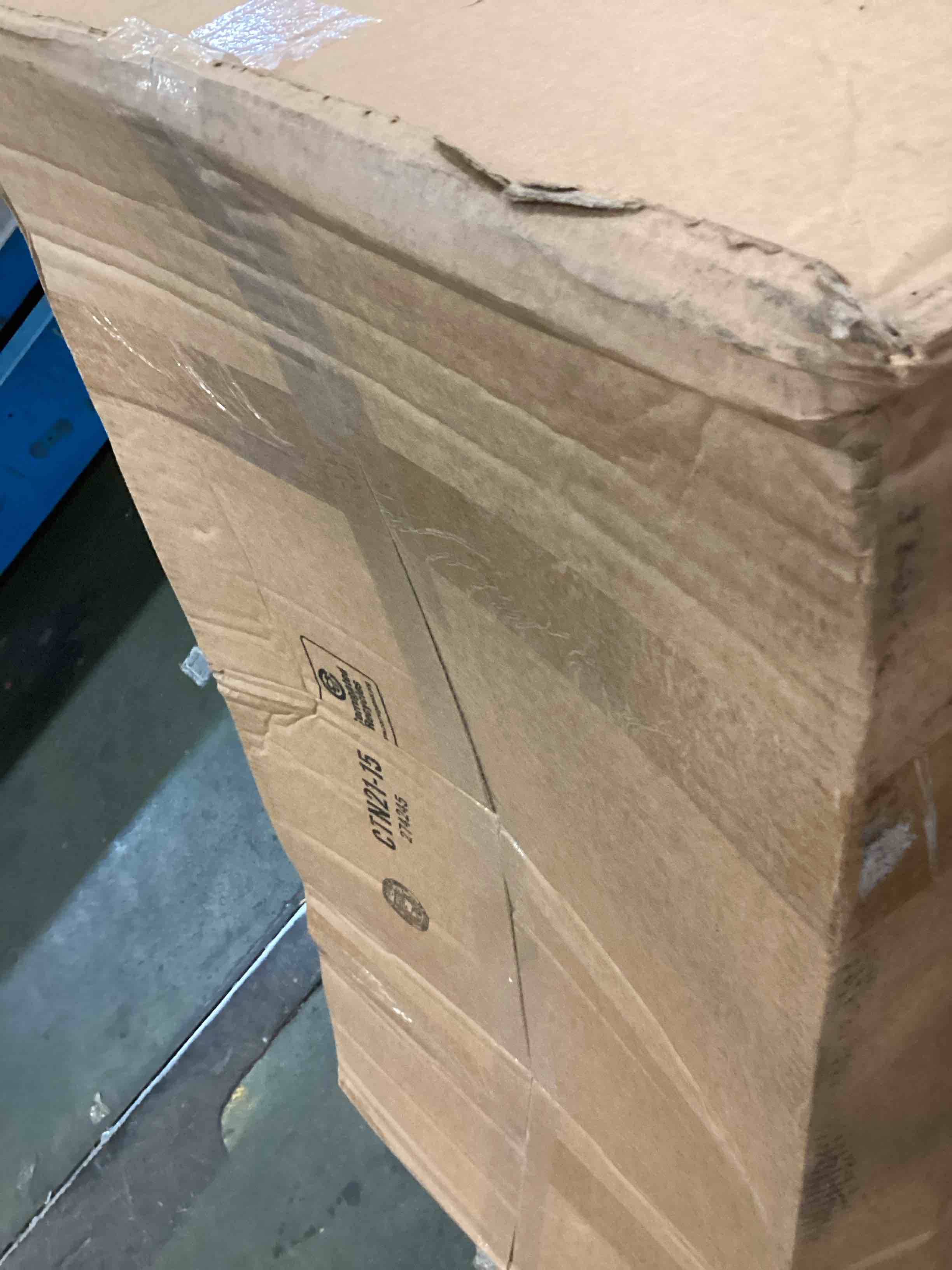 https://s3.amazonaws.com/lotting-images-prod/bidfta/BLU6532372_1720194692485.jpeg