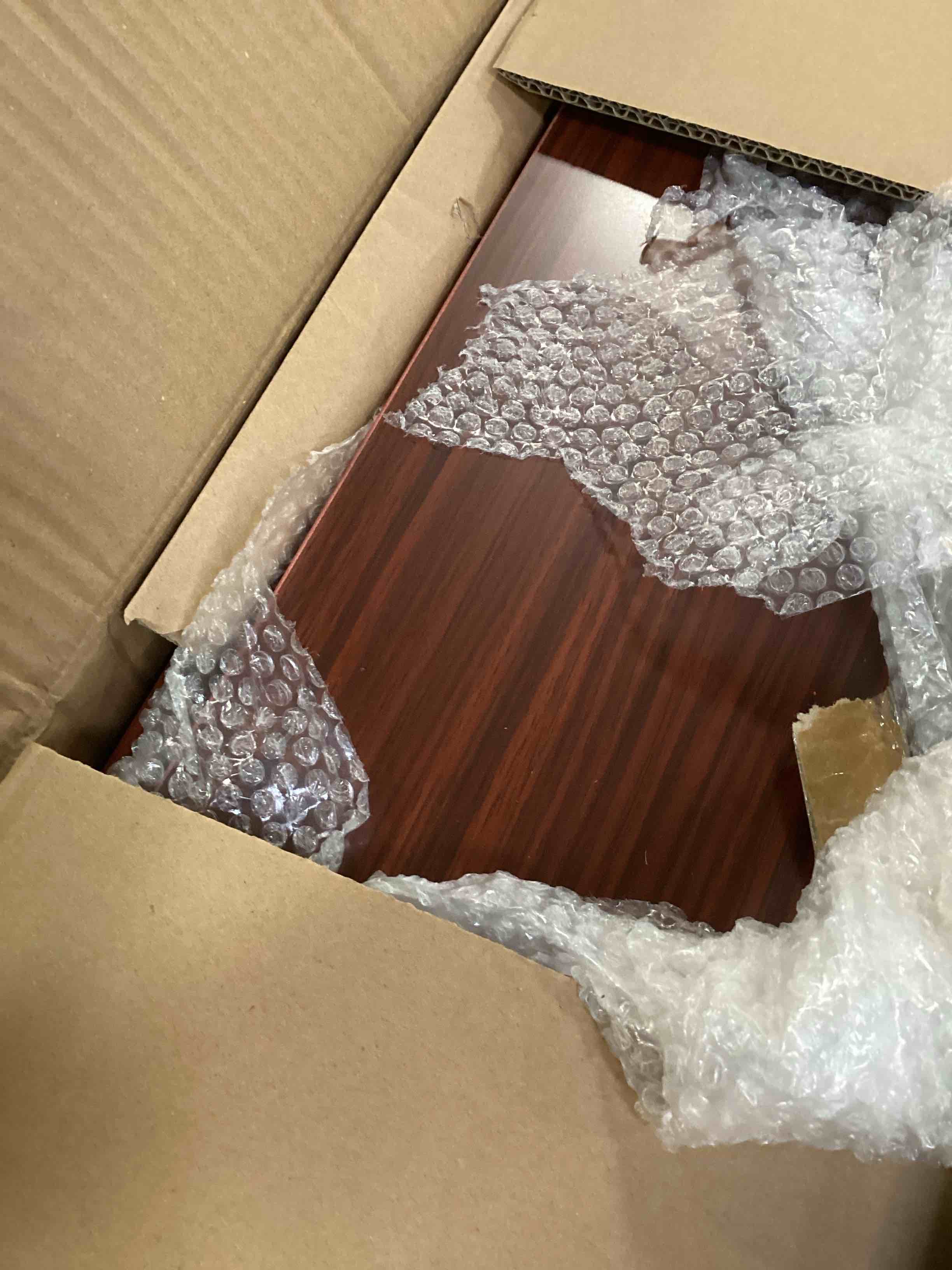 https://s3.amazonaws.com/lotting-images-prod/bidfta/BLU6532394_1720197177772.jpeg