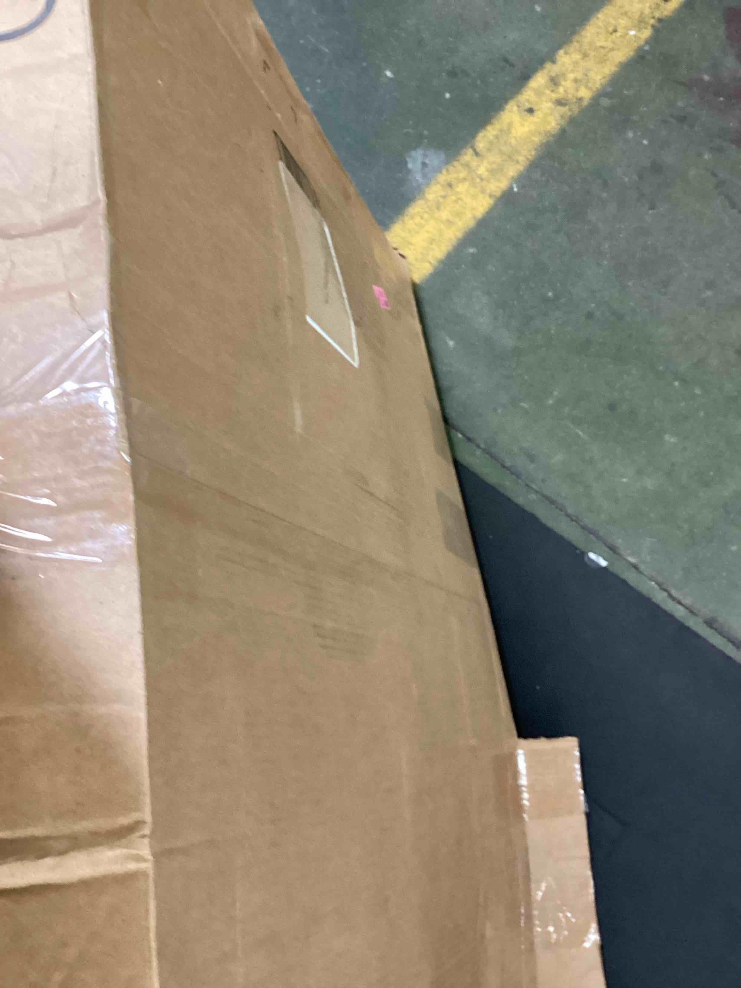 https://s3.amazonaws.com/lotting-images-prod/bidfta/BLU6532452_1720207535534.jpeg