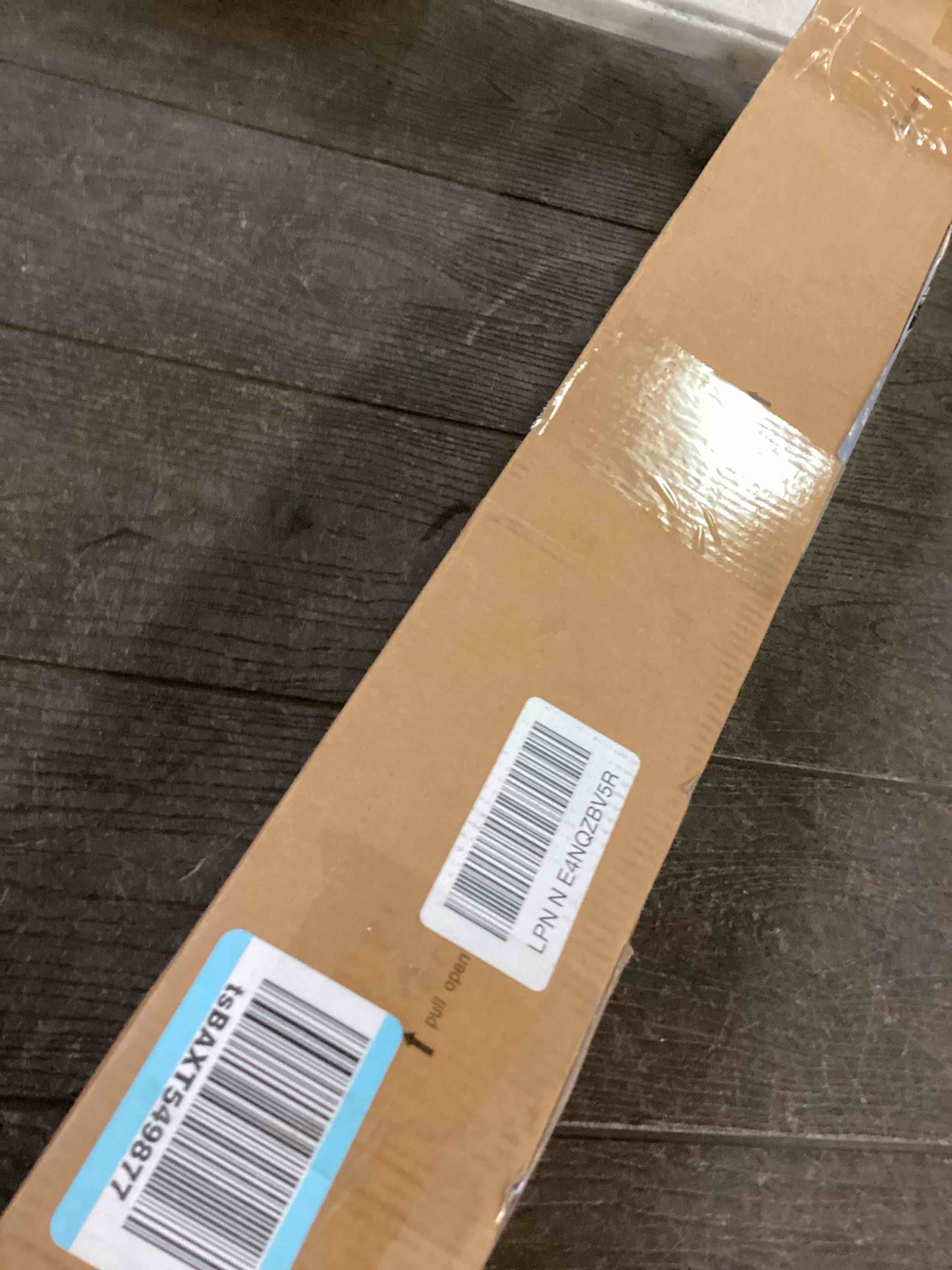 https://s3.amazonaws.com/lotting-images-prod/bidfta/BLU6532548_1720447037083.jpeg