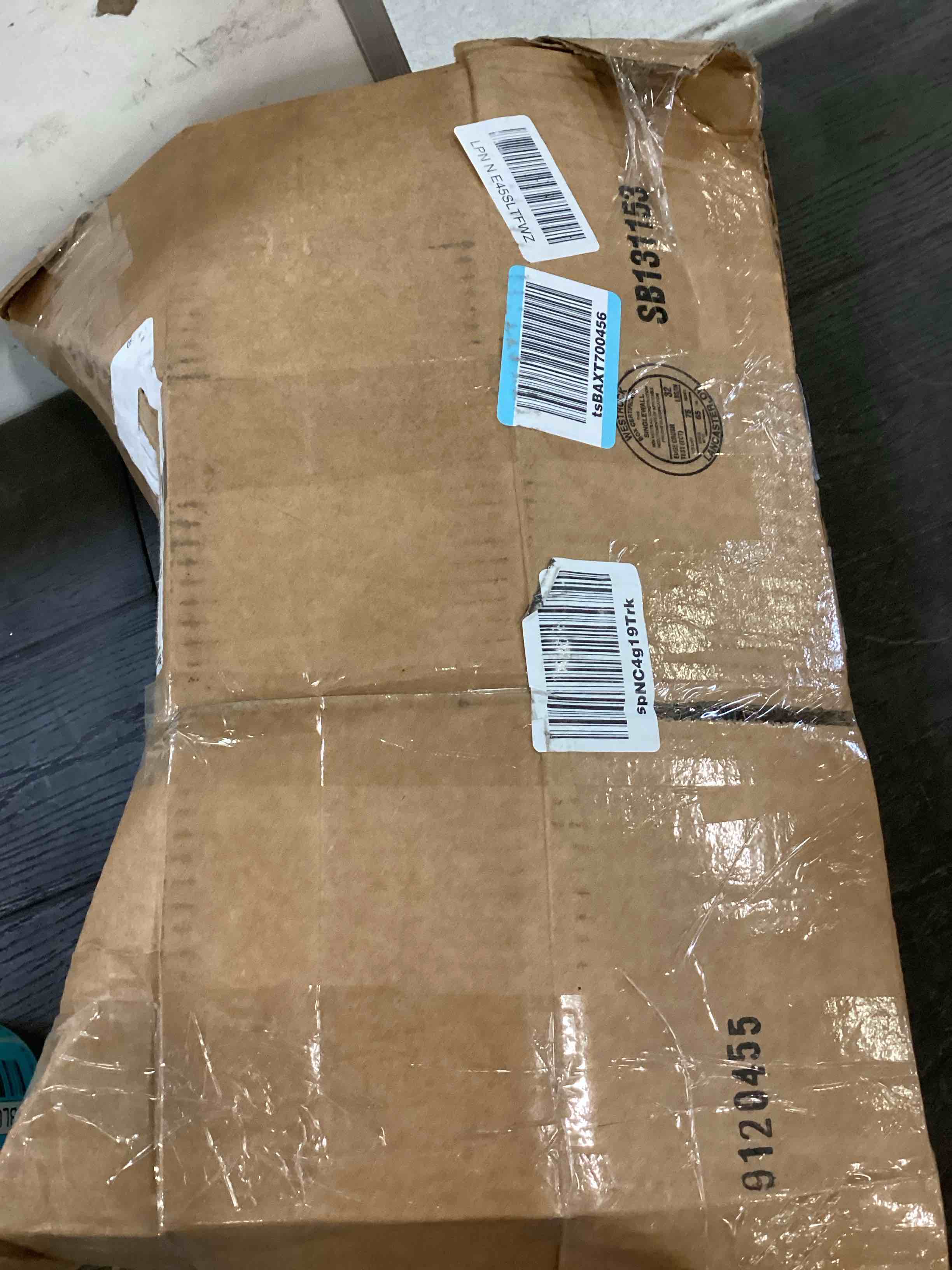 https://s3.amazonaws.com/lotting-images-prod/bidfta/BLU6532552_1720448680589.jpeg