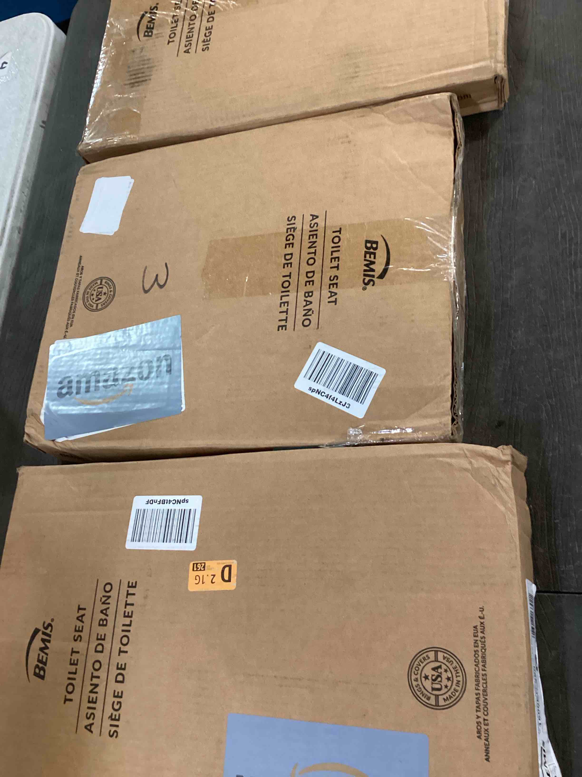https://s3.amazonaws.com/lotting-images-prod/bidfta/BLU6532560_1720449433313.jpeg