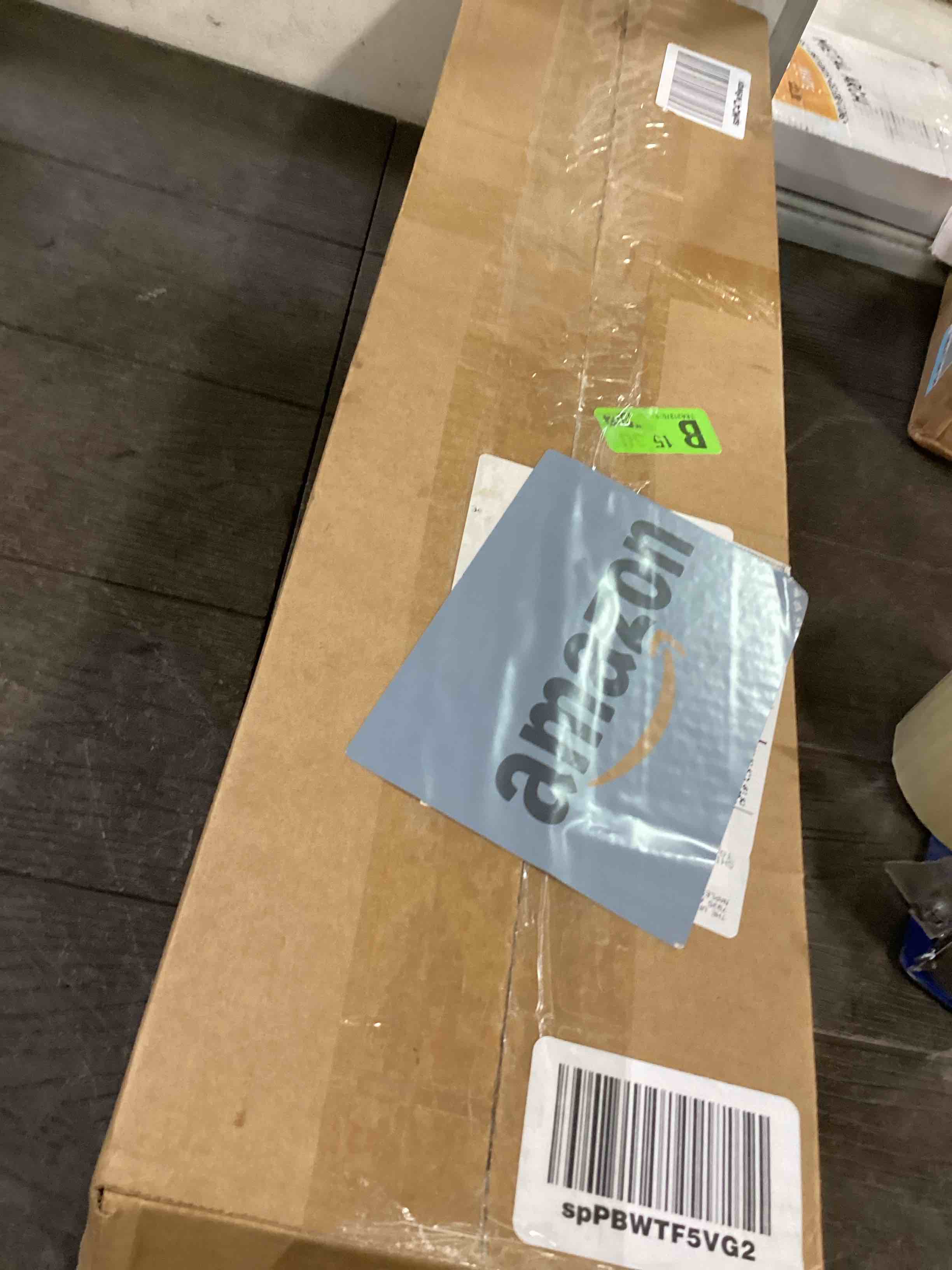 https://s3.amazonaws.com/lotting-images-prod/bidfta/BLU6532563_1720449709566.jpeg