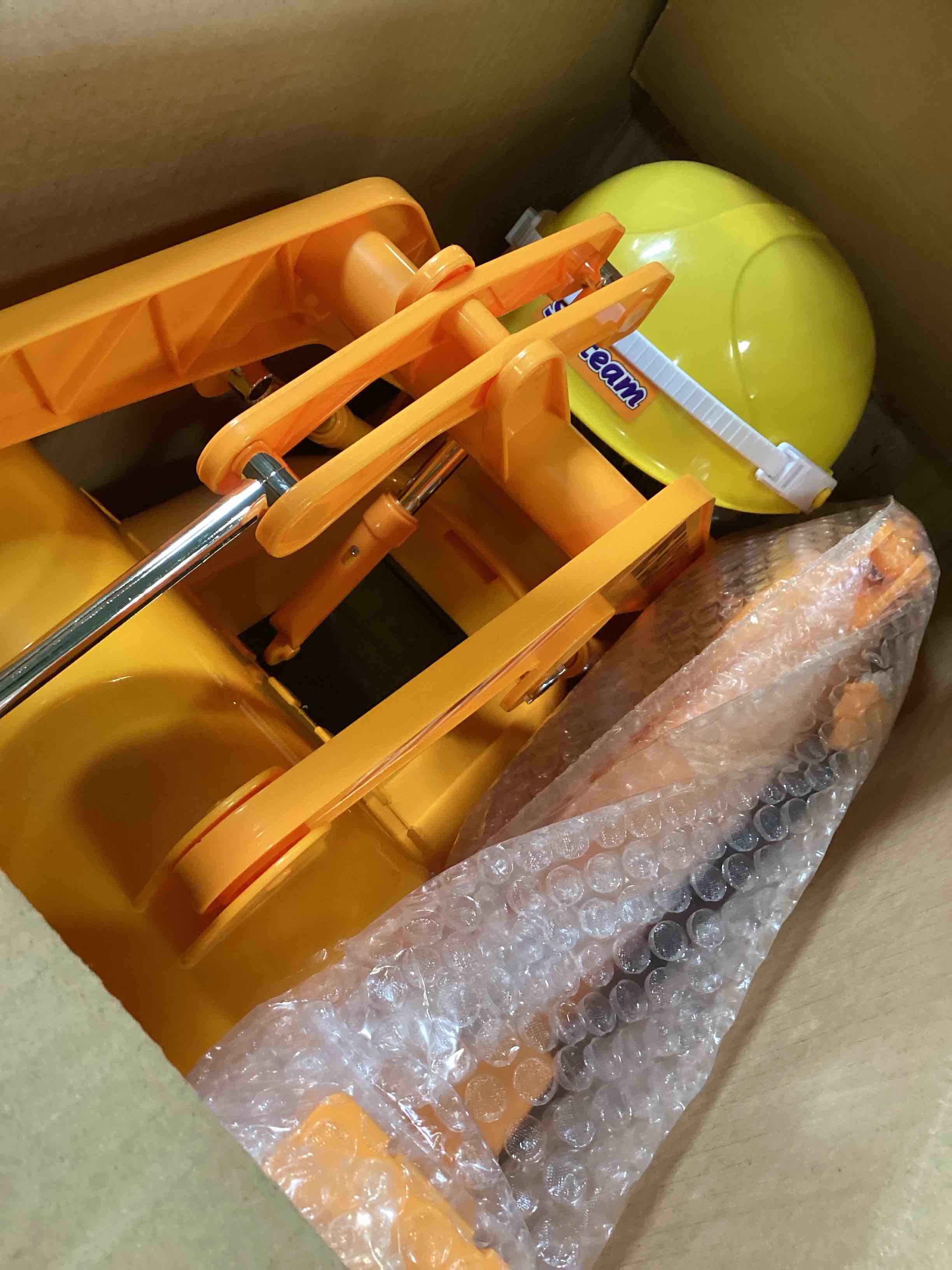 https://s3.amazonaws.com/lotting-images-prod/bidfta/BLU6532634_1720461045846.jpeg
