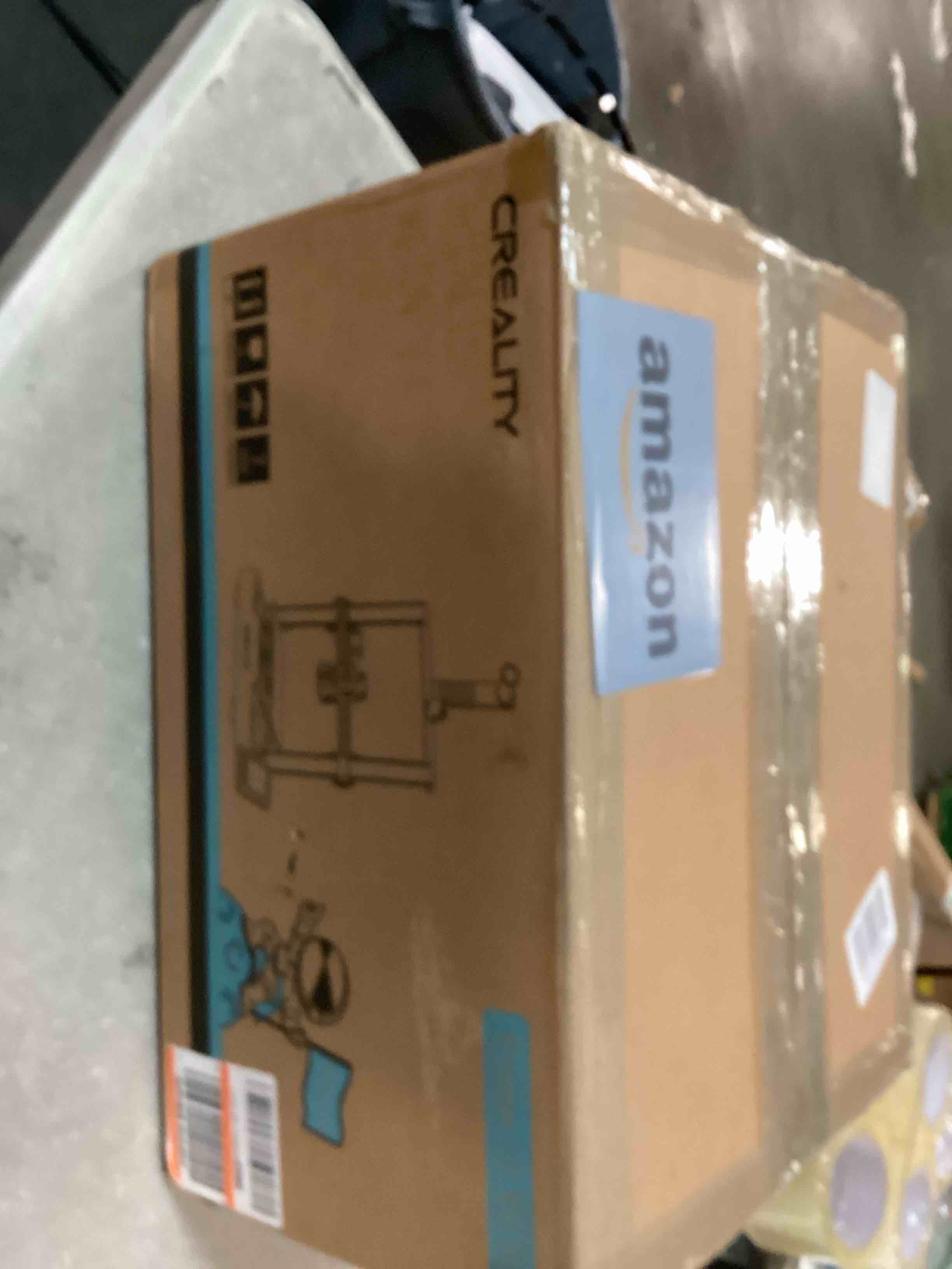 https://s3.amazonaws.com/lotting-images-prod/bidfta/BLU6532753_1720486130345.jpeg