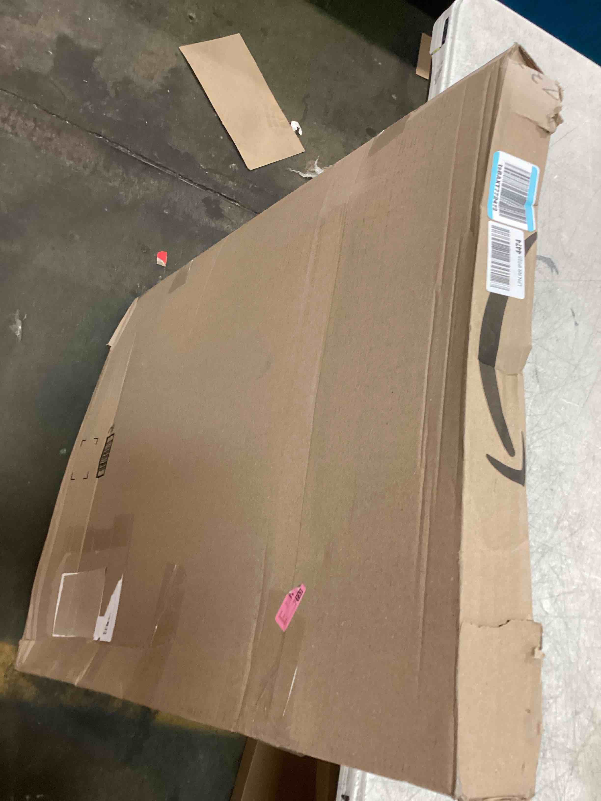 https://s3.amazonaws.com/lotting-images-prod/bidfta/BLU6532924_1720553586180.jpeg