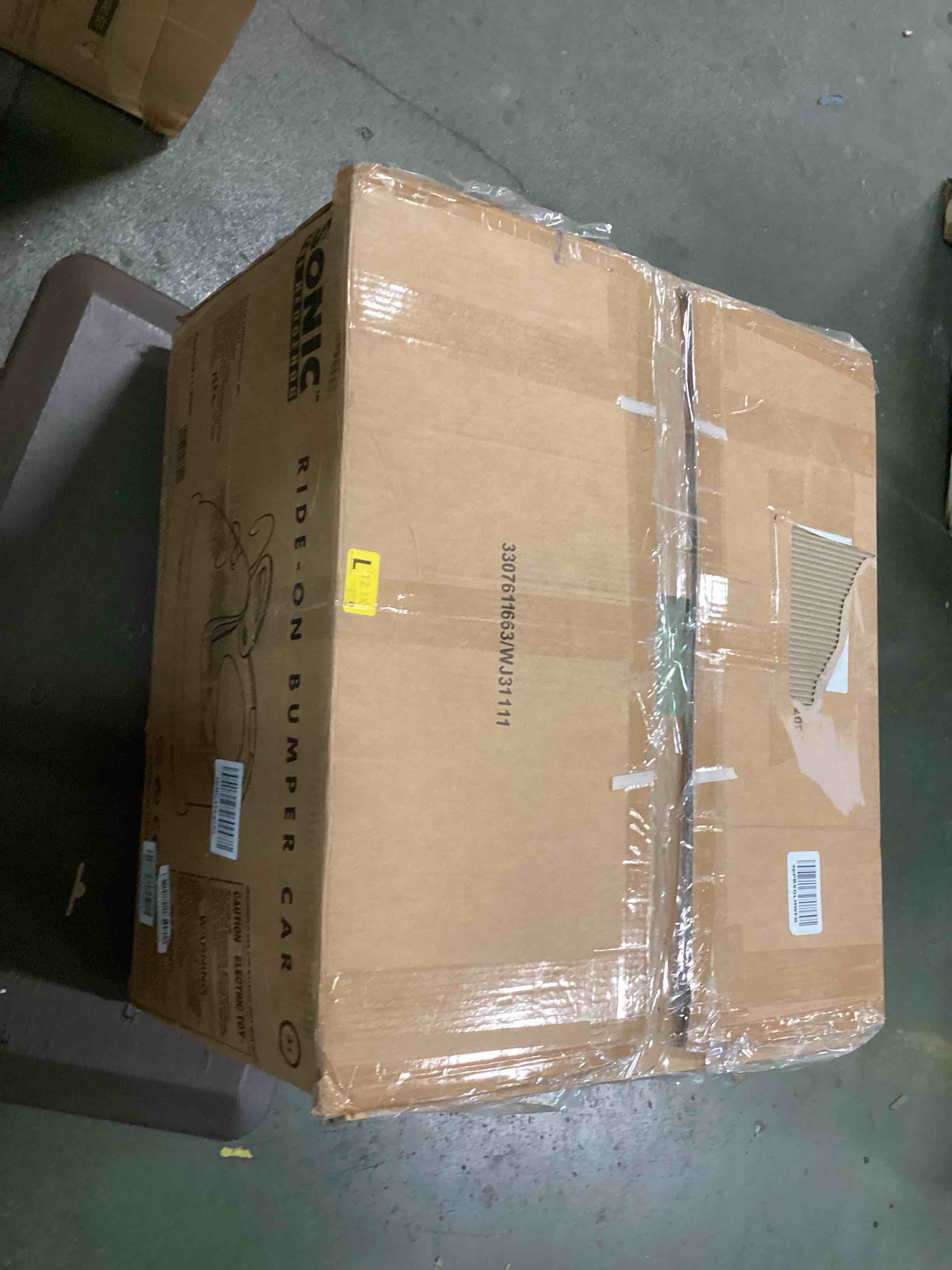 https://s3.amazonaws.com/lotting-images-prod/bidfta/BLU6534715_1719362297395.jpeg