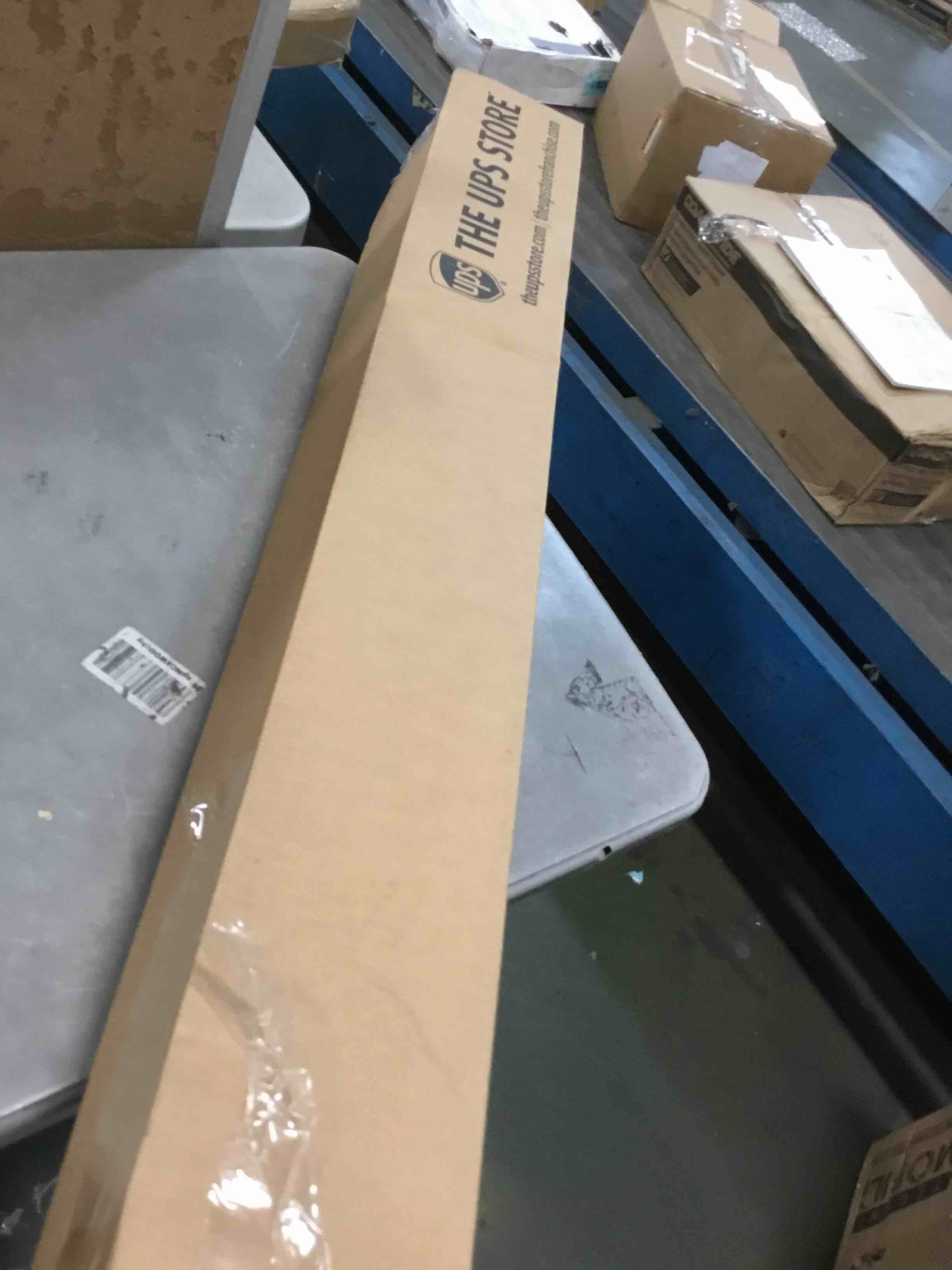 https://s3.amazonaws.com/lotting-images-prod/bidfta/BLU6535489_1719840339614.jpeg