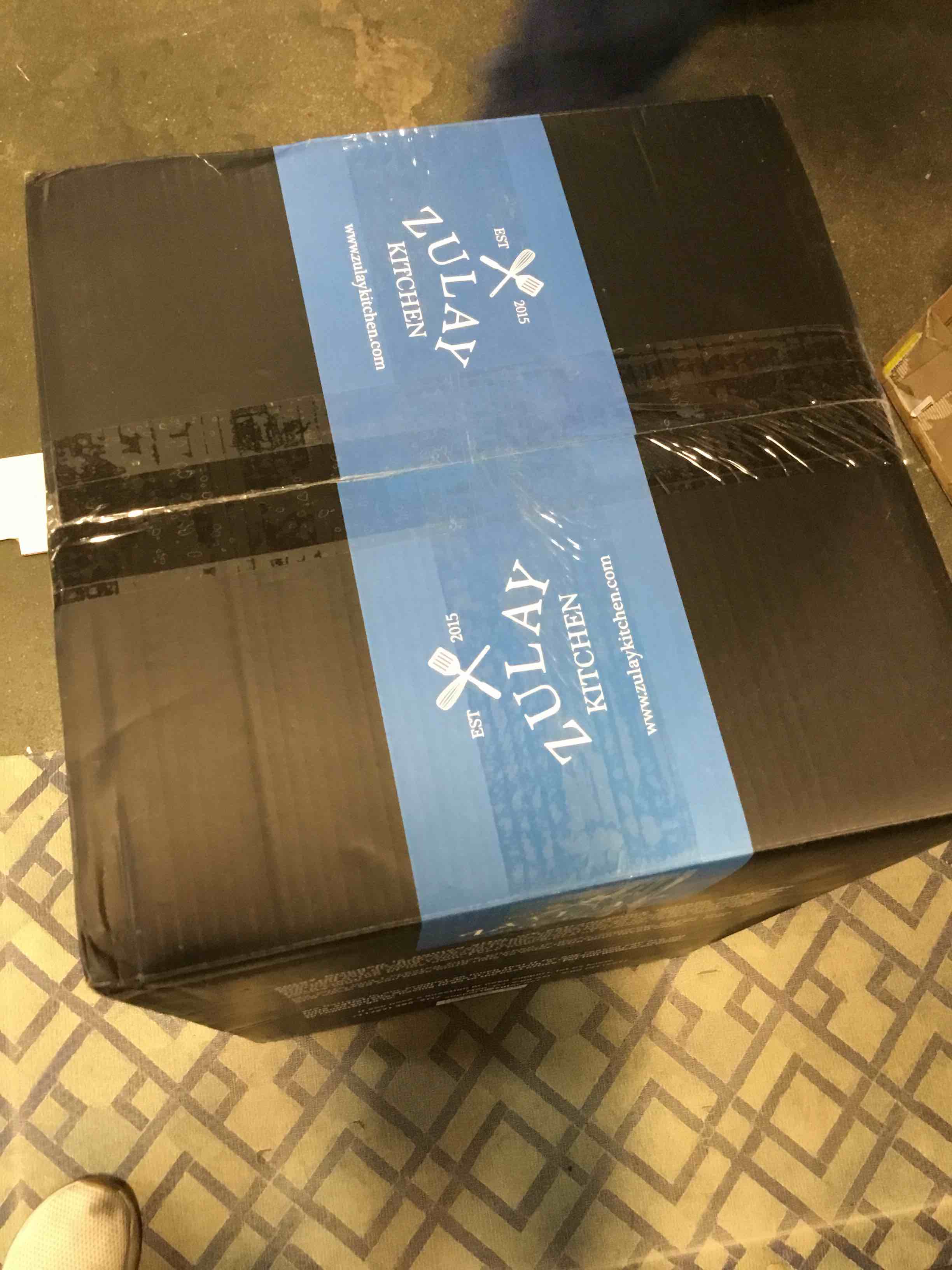 https://s3.amazonaws.com/lotting-images-prod/bidfta/BLU6535571_1719851735546.jpeg