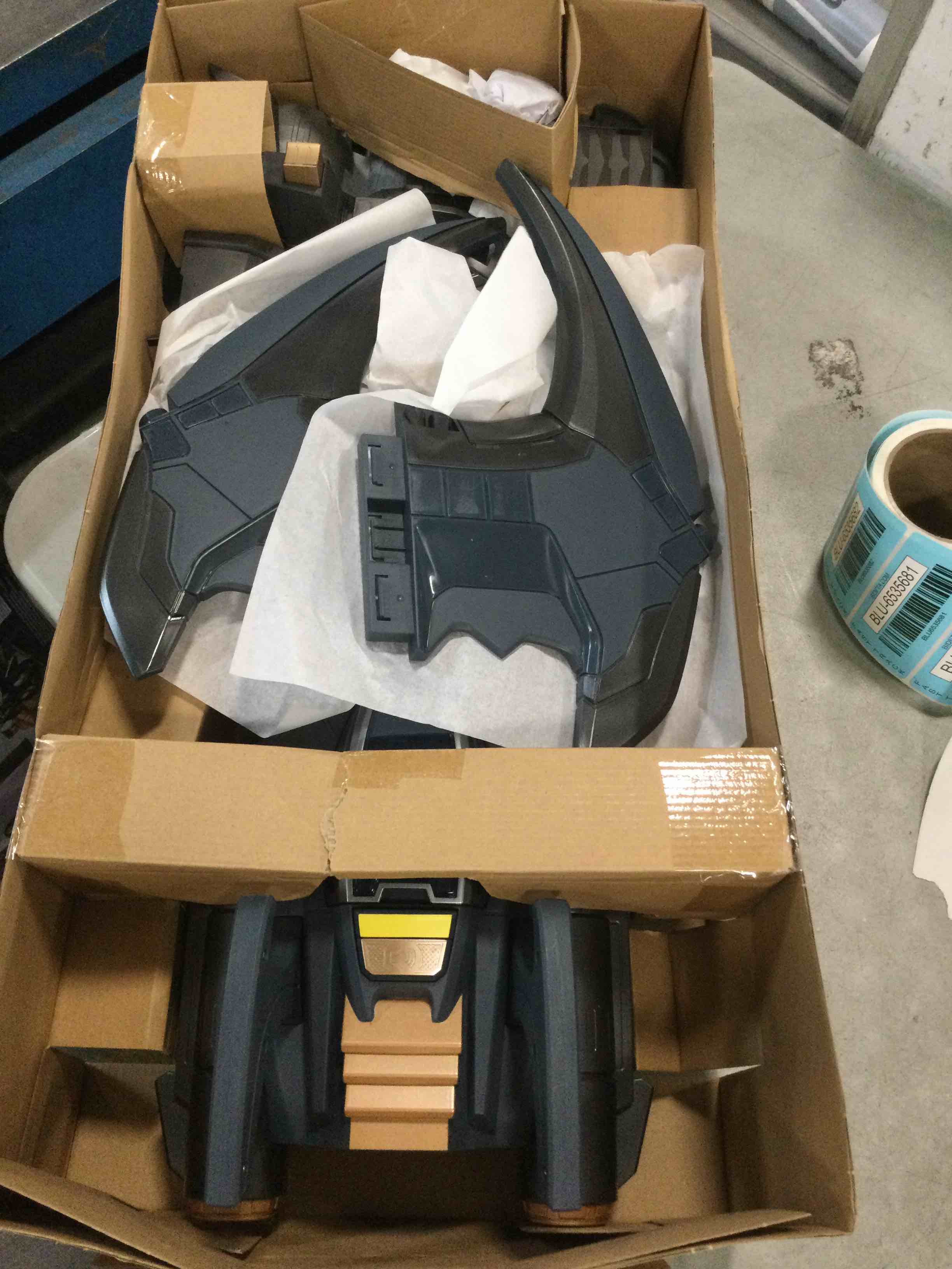 https://s3.amazonaws.com/lotting-images-prod/bidfta/BLU6535673_1719876943728.jpeg