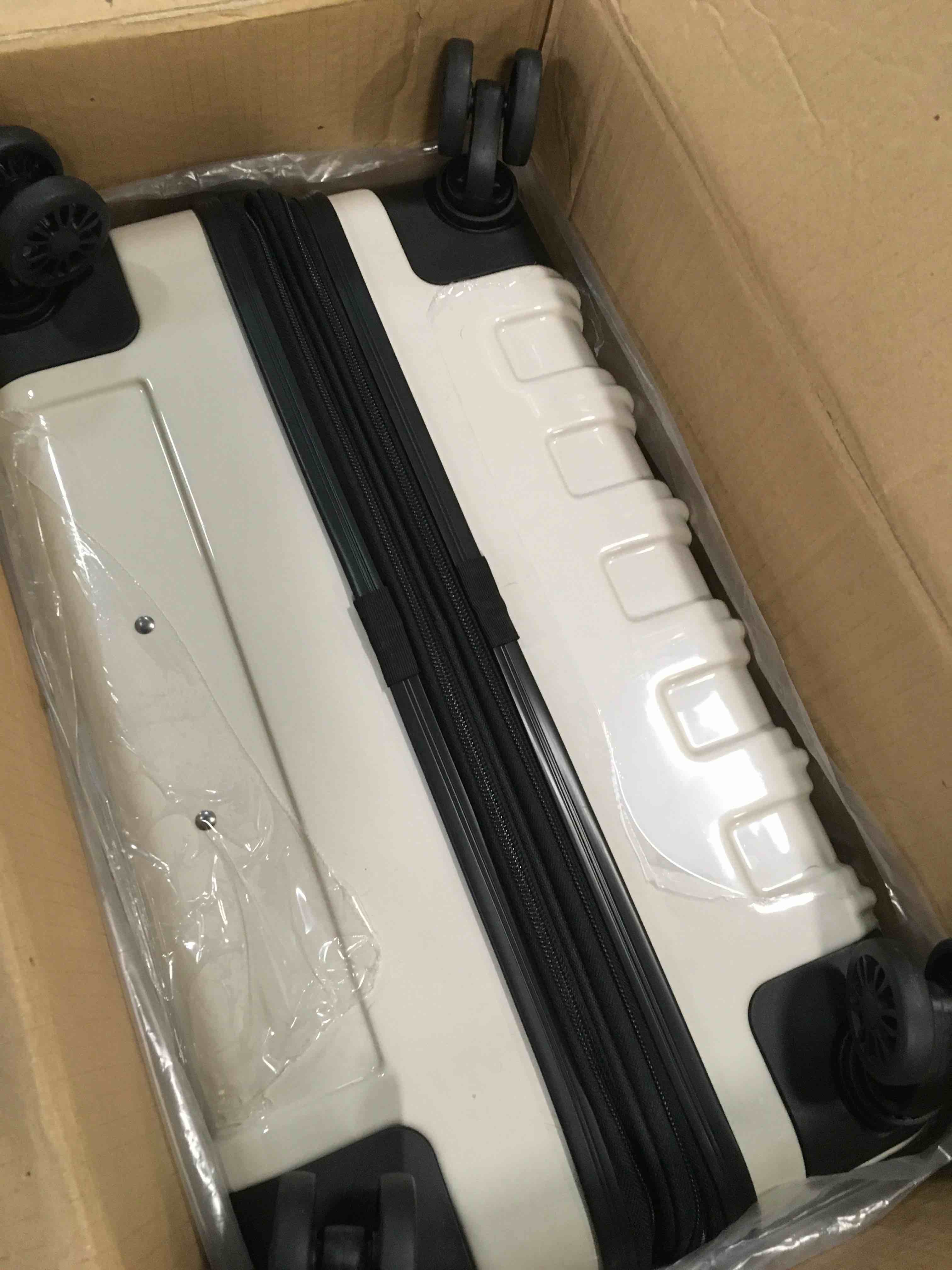 https://s3.amazonaws.com/lotting-images-prod/bidfta/BLU6535773_1719925245018.jpeg