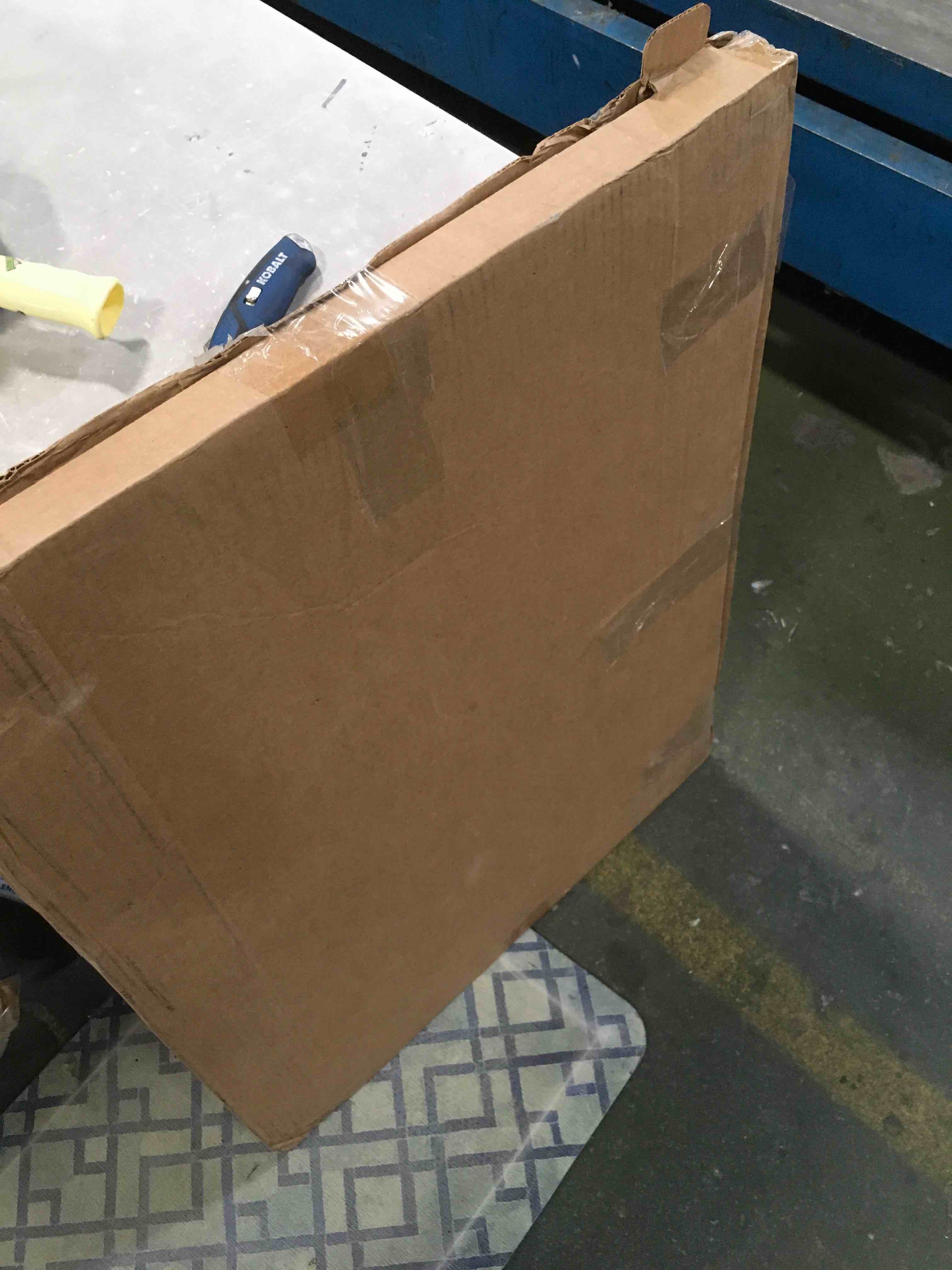 https://s3.amazonaws.com/lotting-images-prod/bidfta/BLU6535870_1719937932041.jpeg