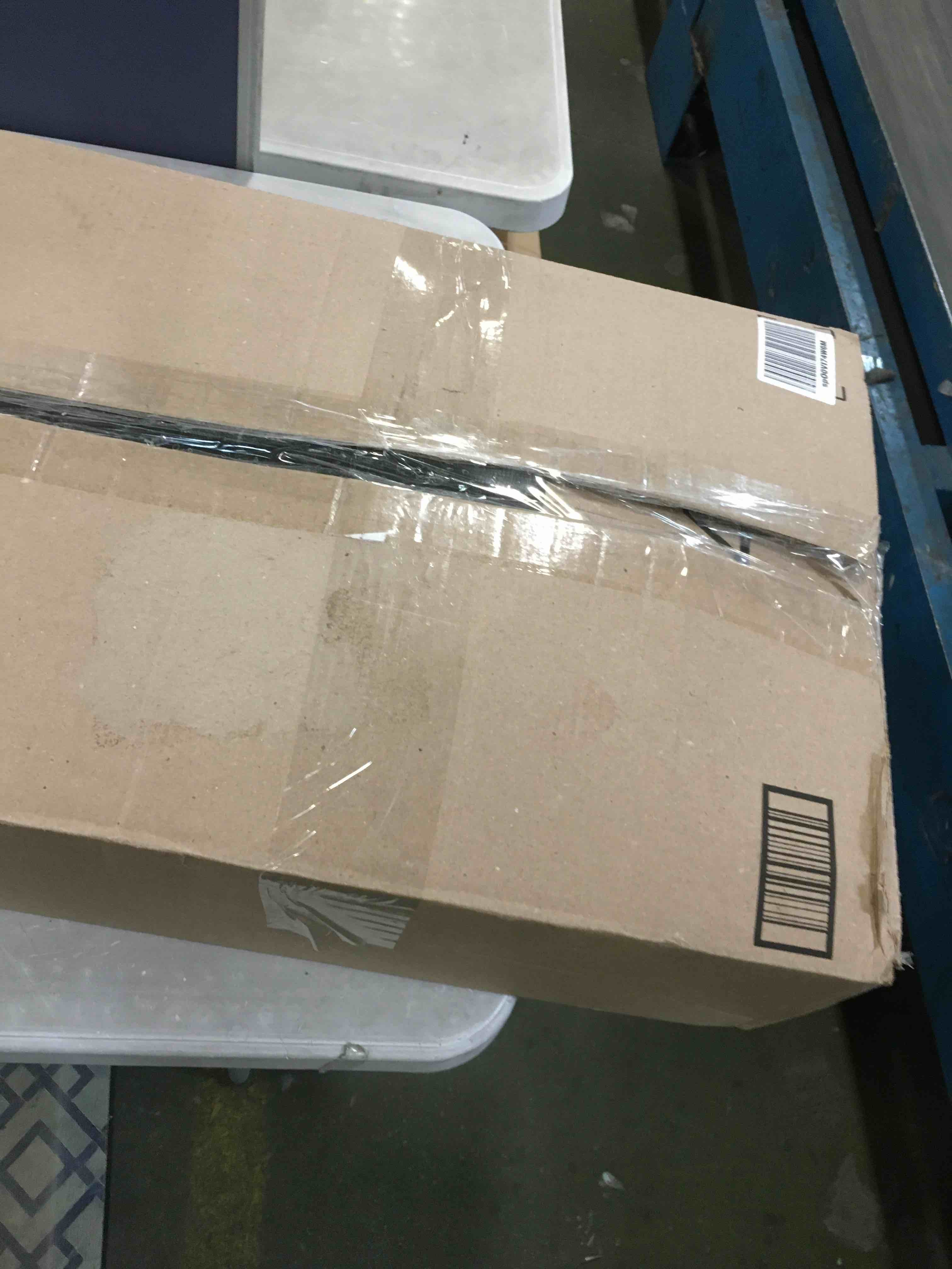 https://s3.amazonaws.com/lotting-images-prod/bidfta/BLU6535908_1719944560398.jpeg